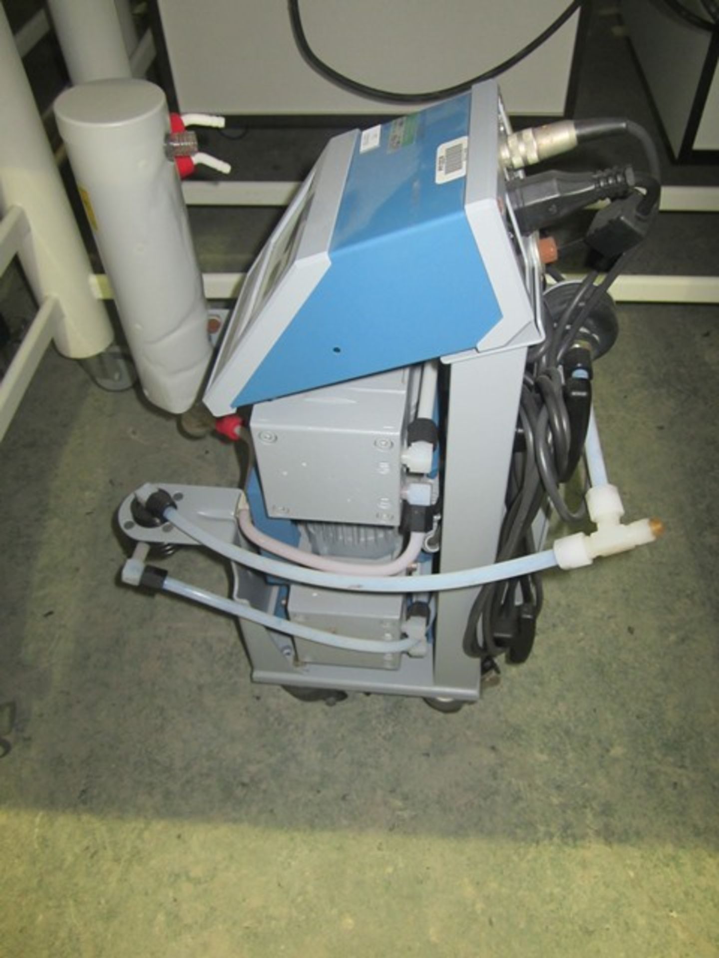 Vacubrand II CVC 2000 vacuum pump system with power lead - Image 3 of 3