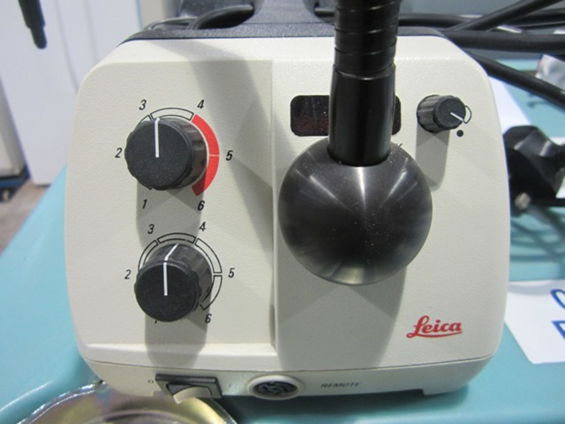 Leica CLS 150 D single fibre optic light source - Image 2 of 2