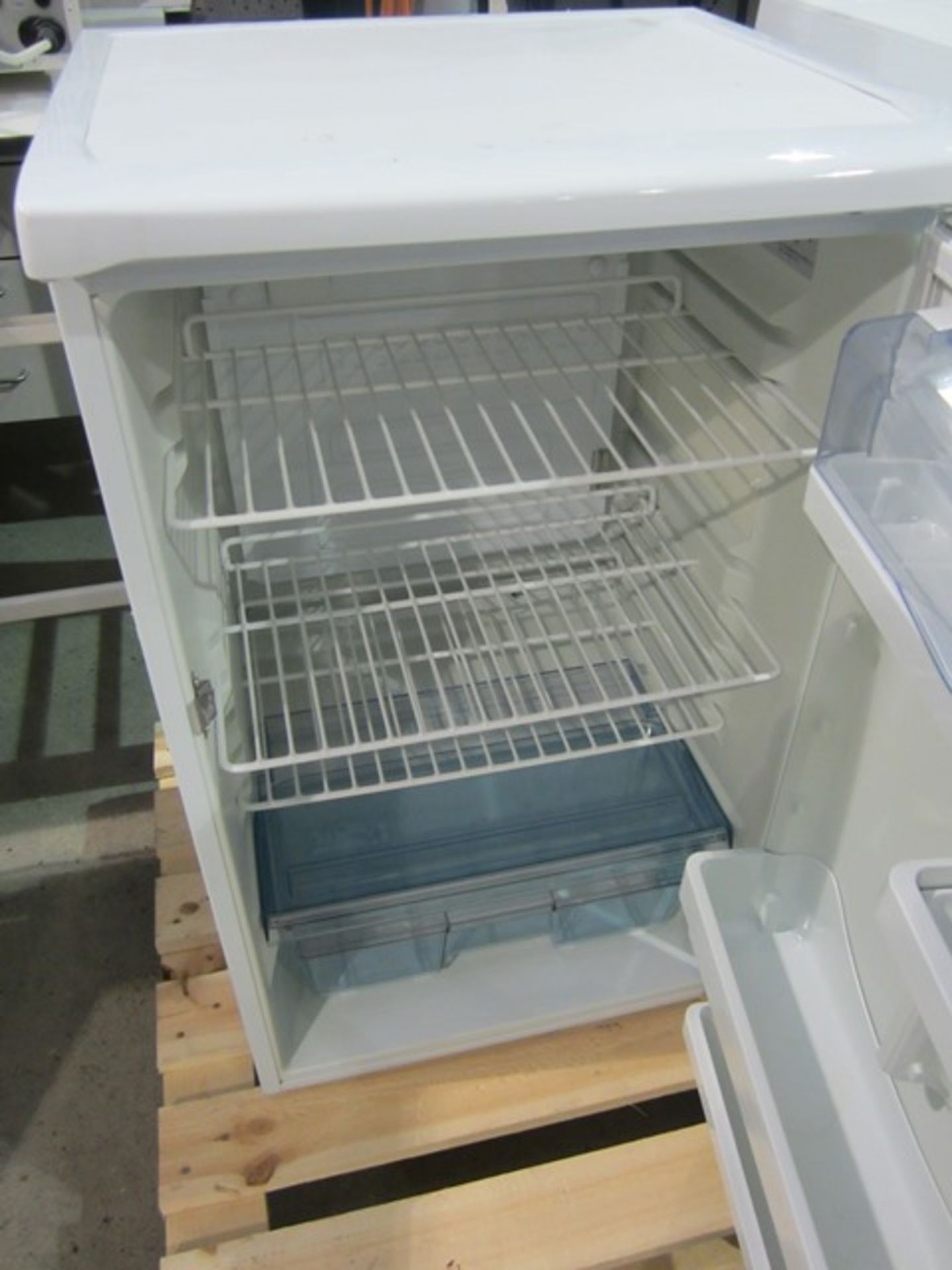Labcold multishelf refrigerator - Image 2 of 2