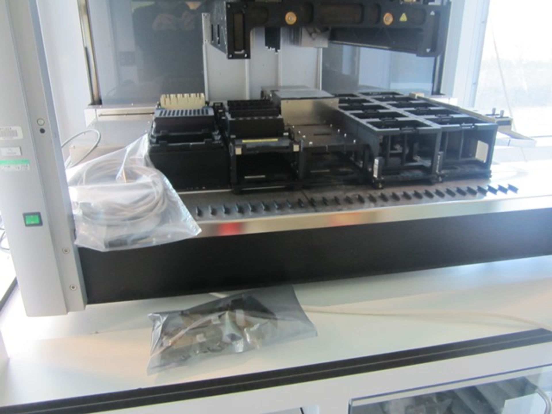 Hamilton MicroLab Starlet enclosured robotic plate handler, CS enclosured chemcap filter, large - Image 6 of 10