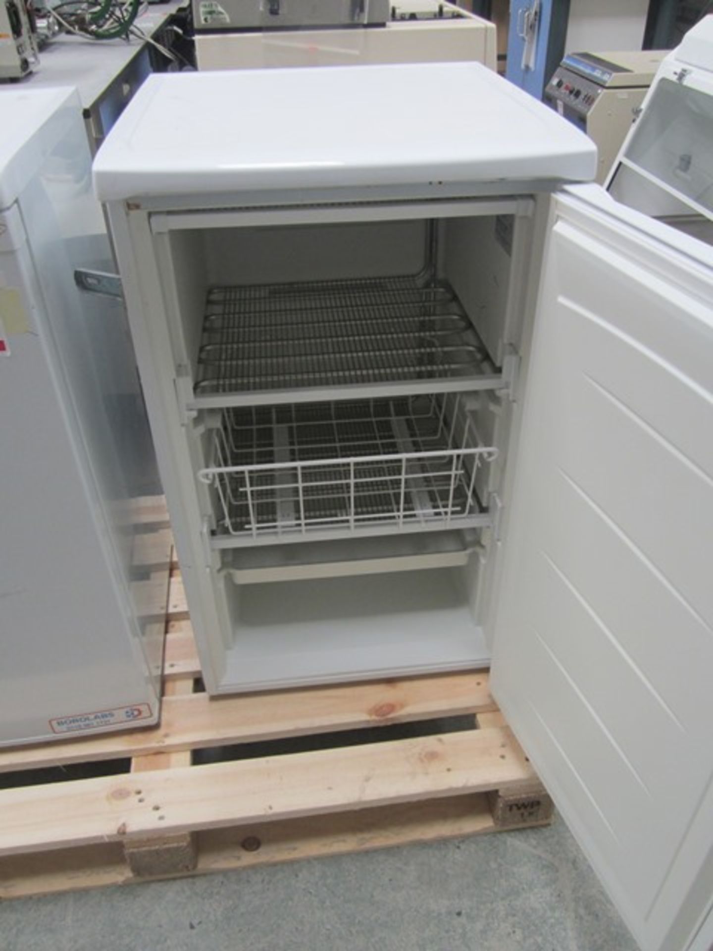 Labcold multishelf refrigerator - Image 2 of 2