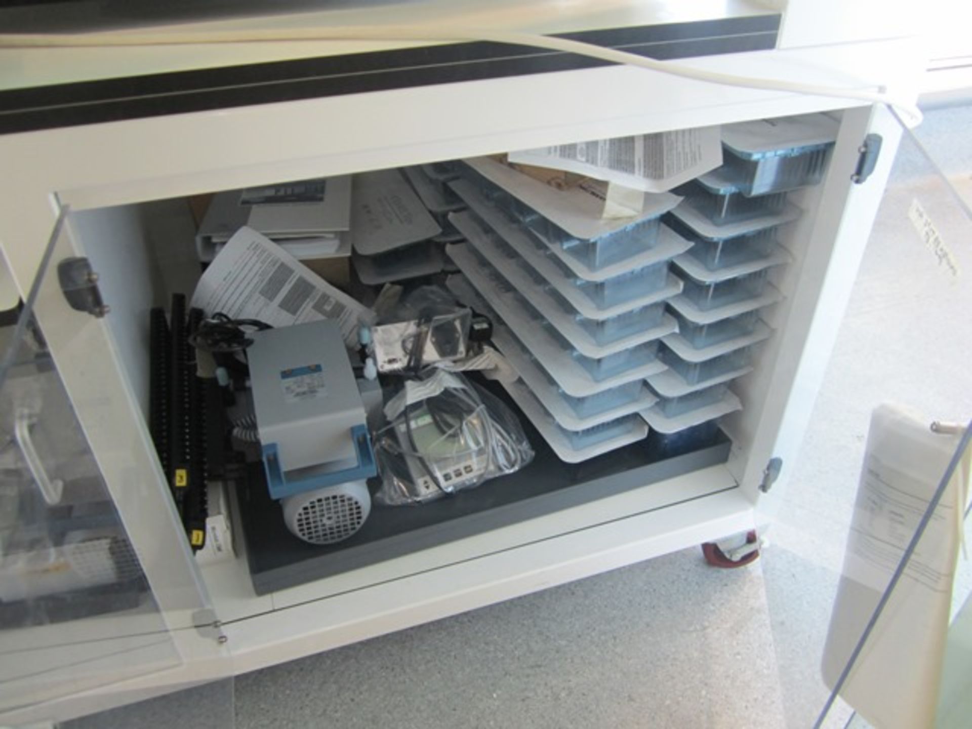 Hamilton MicroLab Starlet enclosured robotic plate handler, CS enclosured chemcap filter, large - Image 10 of 10