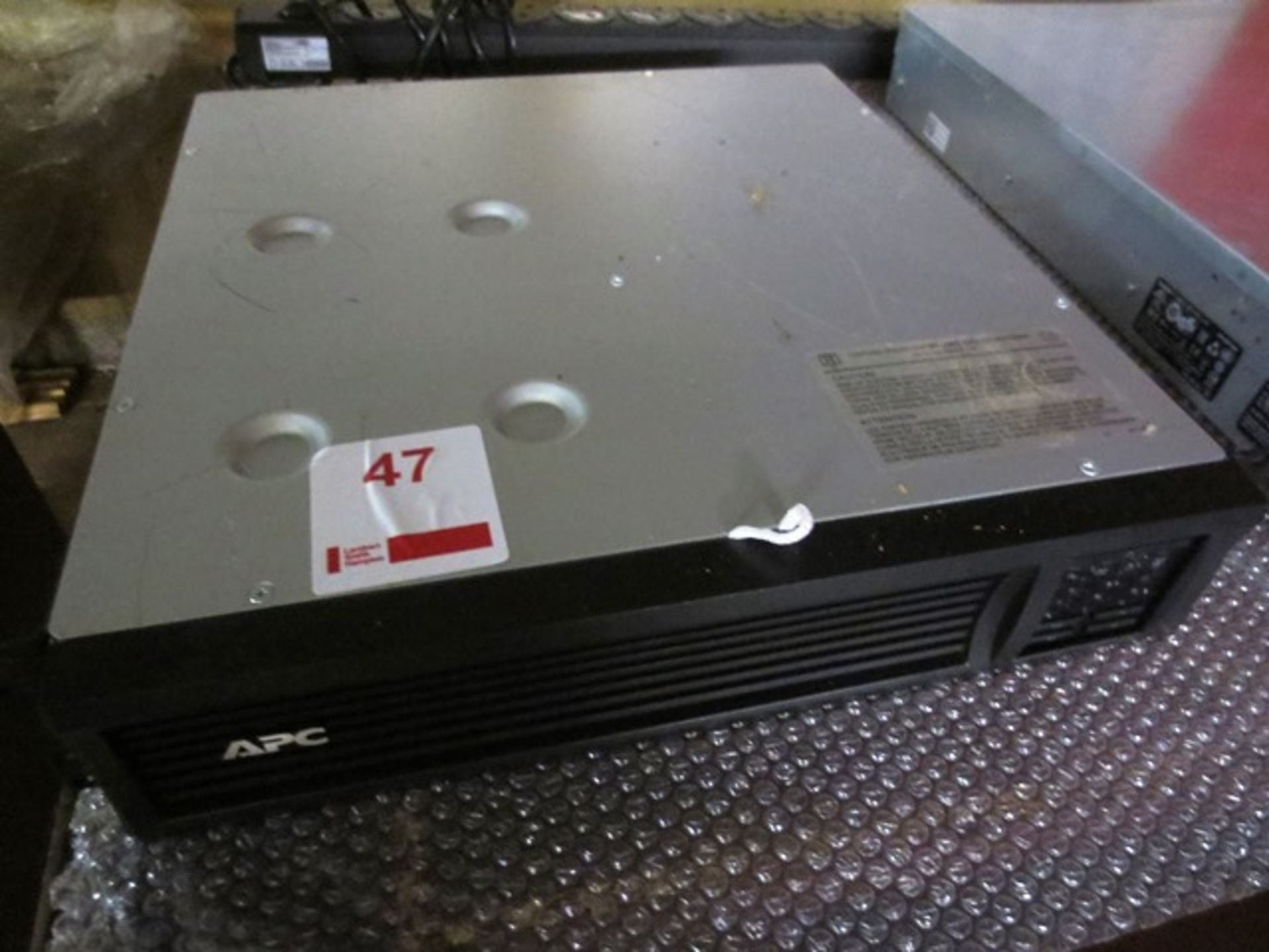APC SMT 1500 RMI2U rack UPS, serial no: AS1426226951