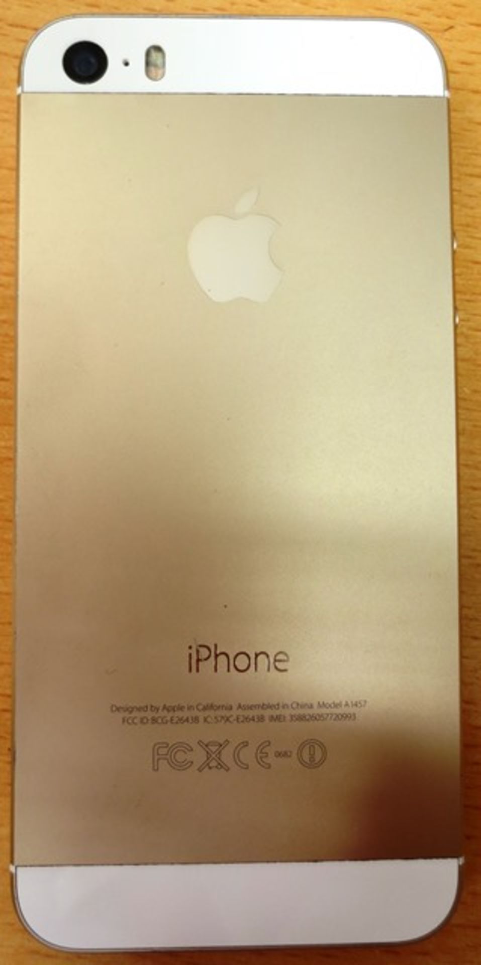 Apple iPhone 5s, 16GB. Model A1457. Previous Network Vodafone. White & Gold (Please note: No charge - Image 2 of 2