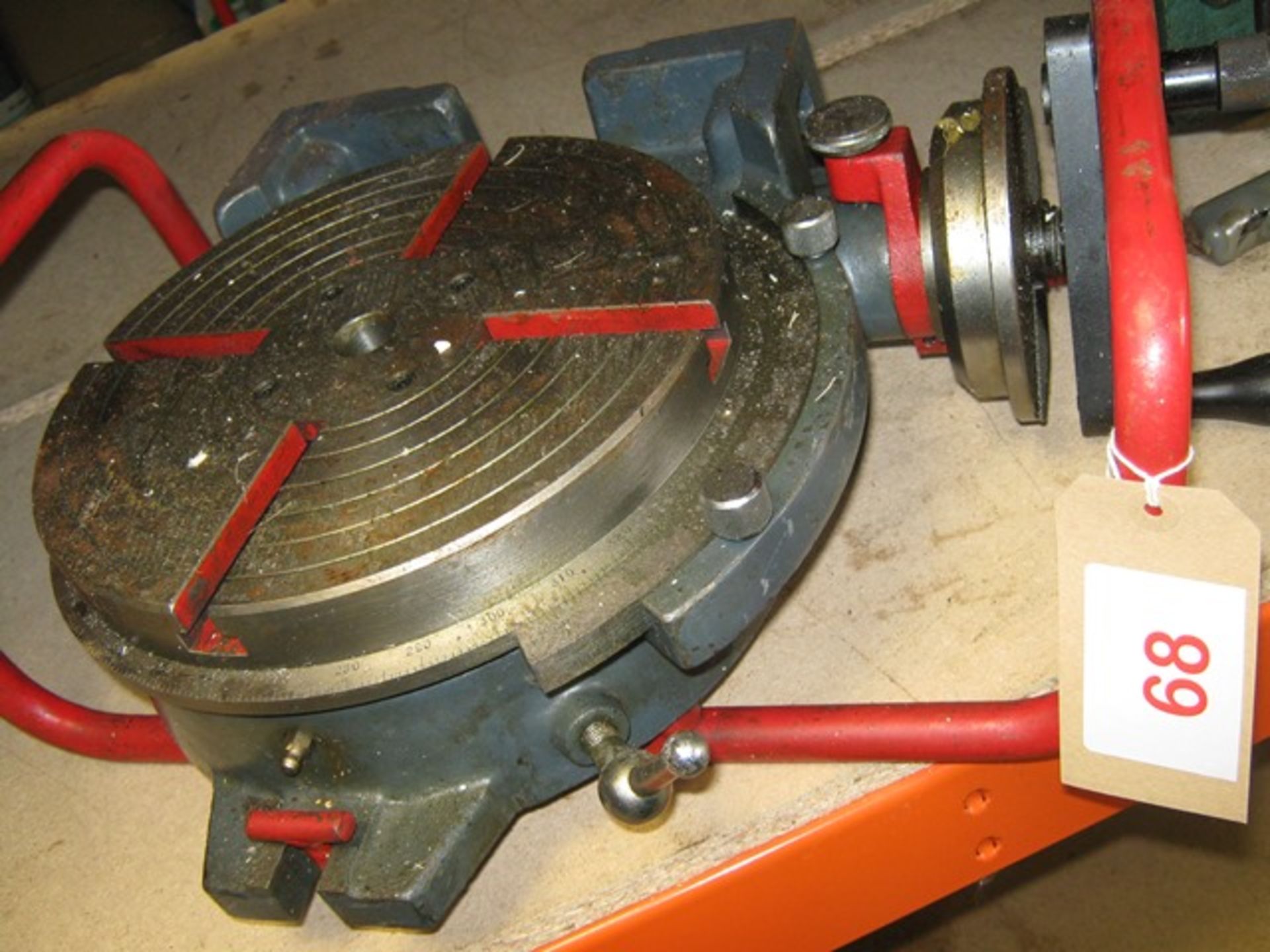 10" rotary table with dividing plate, horizontal/vertical Located: Unit R6, Marshall Way, Commerce