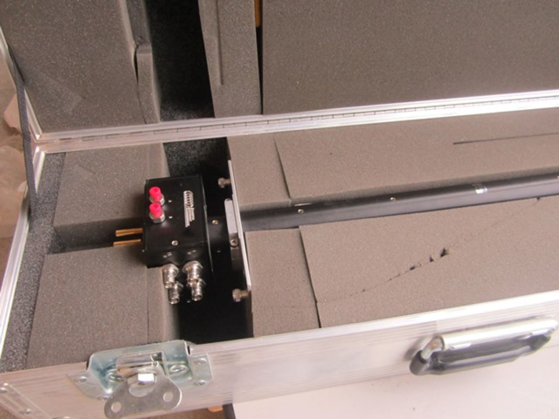 Varian, VB500 20-075F-05E B500Mhz micro flow NMR probe , serial number 1061600 (height 220mm x width - Image 4 of 4