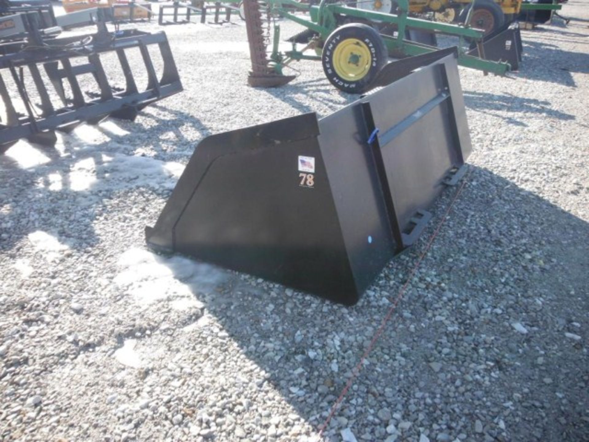 Lot #22878 Tomahawk 78'' Snow/Mulch Buckets - Image 3 of 6