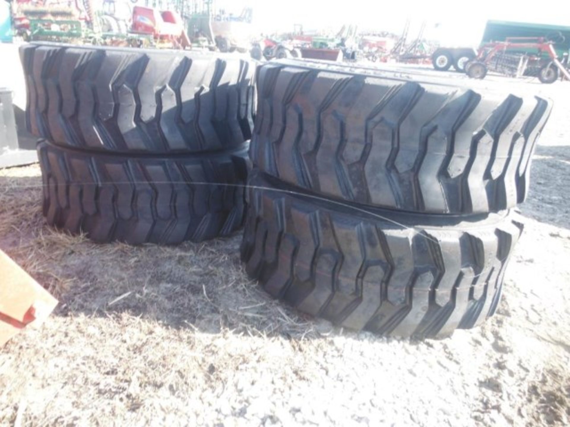 Lot 22848 - Lot #22848 4 Tires 12-16.5/F Forerunner SKS-1 - Image 3 of 7