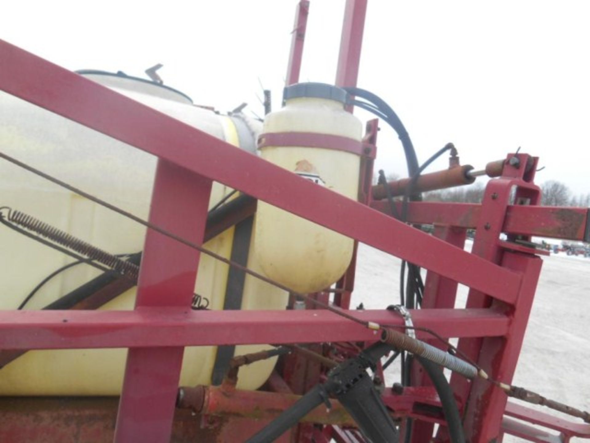 Lot #22402 Hardi TR1000 Sprayer, sn# 2277 65' Booms, 1000 Gallon, Pull Type - Image 15 of 19