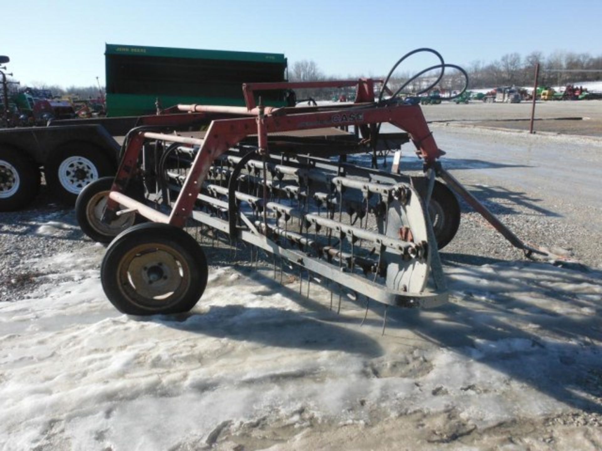 Lot #22804 IH 96 Rake Hyd Drive, Side Delivery - Image 3 of 4