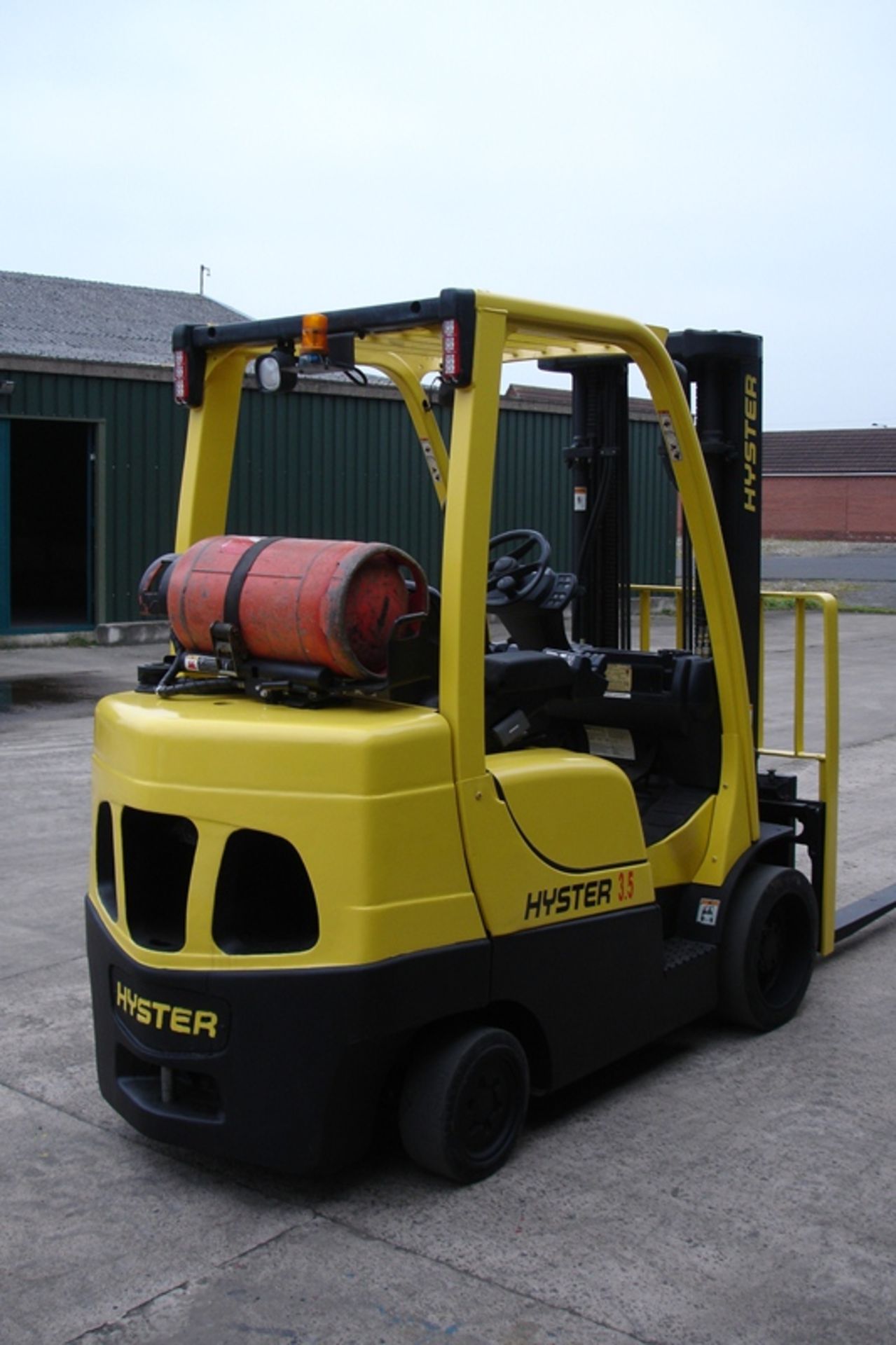 Hyster S3.5FT  Forklift  ( 2008 ) - Image 3 of 7