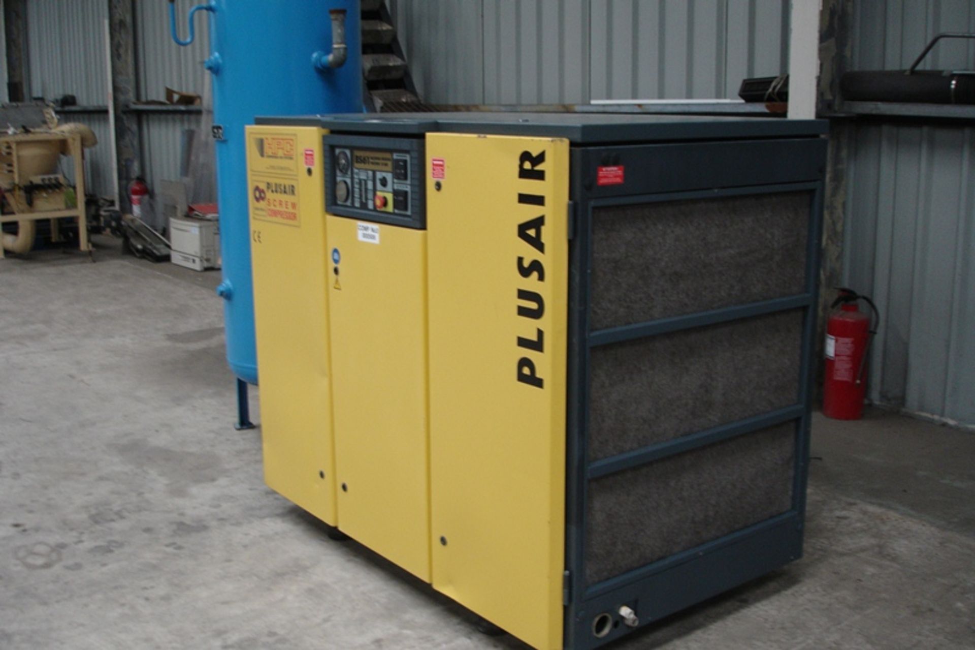 HPC Plusair Compressor With Tank - Image 5 of 5