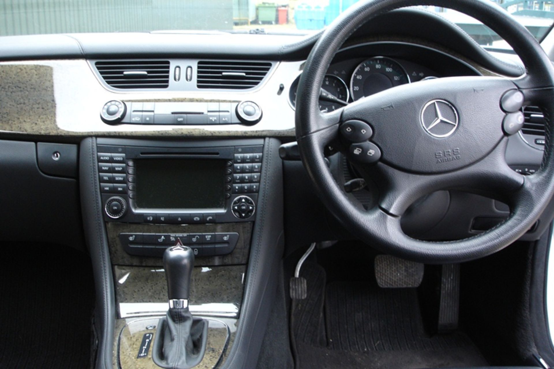 MERCEDES BENZ  CLS 320 CDI
NO VAT ON SALE PRICE
VAT STILL APPLICABLE ON BUYERS PREMIUM - Image 7 of 11