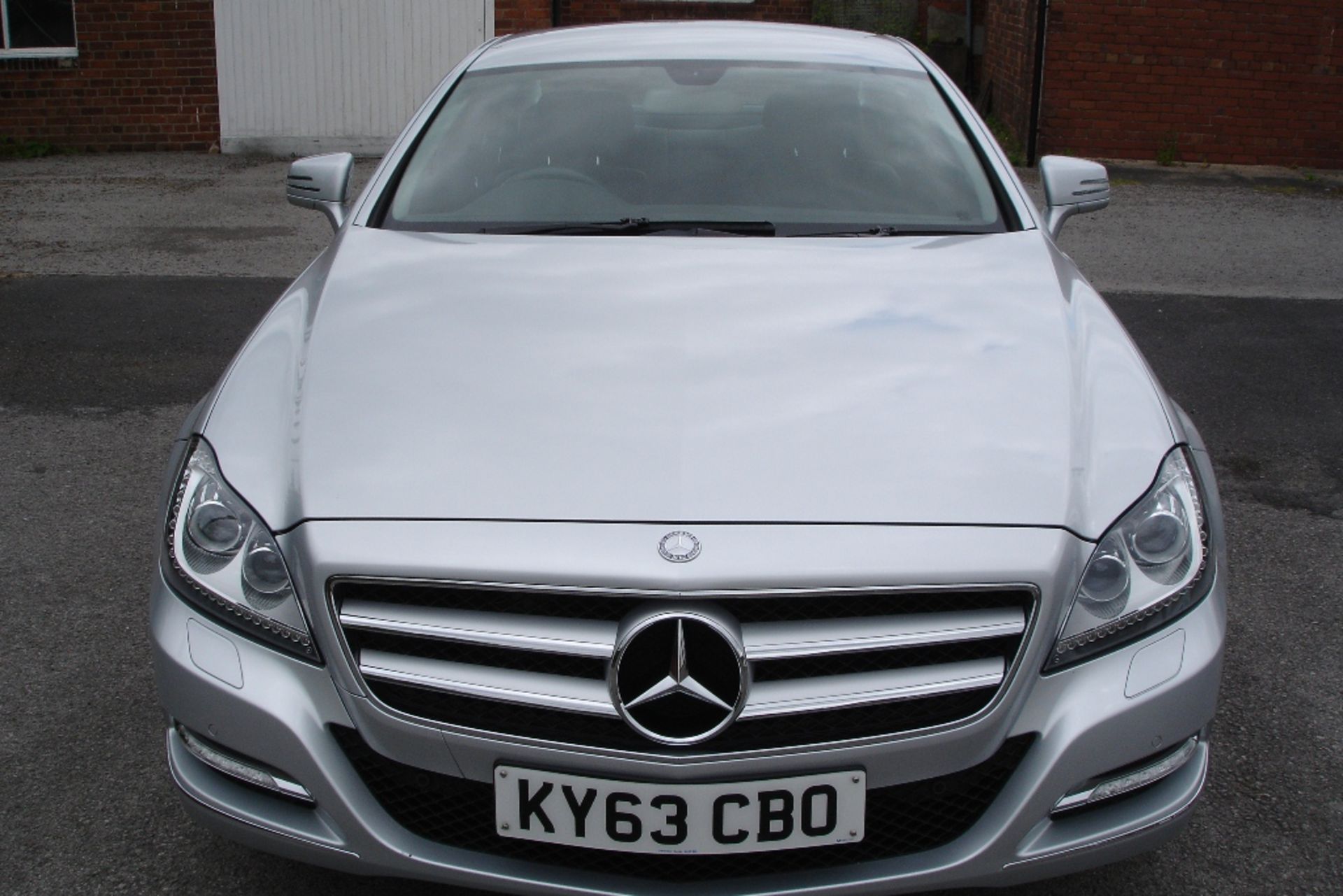 Mercedes  CLS 350 CDI  Blue Efficiency ( 63 Reg ) Auto - Image 7 of 12