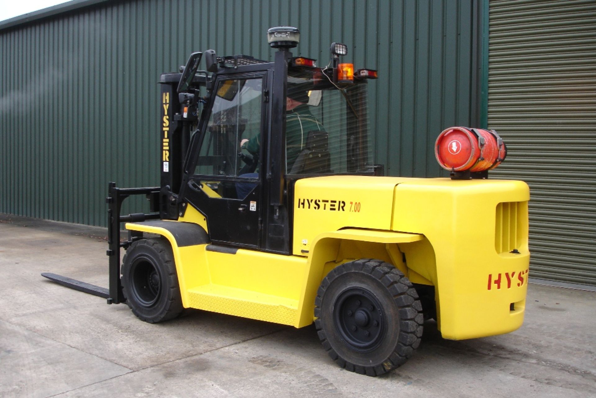 Hyster H7.00 XL Forklift  ( 2007 ) - Image 2 of 8