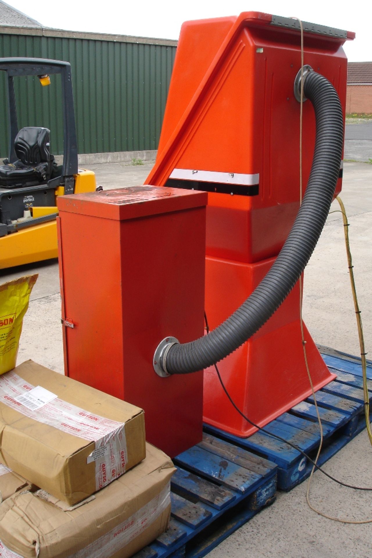 Guyson Jetstream Blasting Cabinet With Dust Extractor - Image 5 of 5