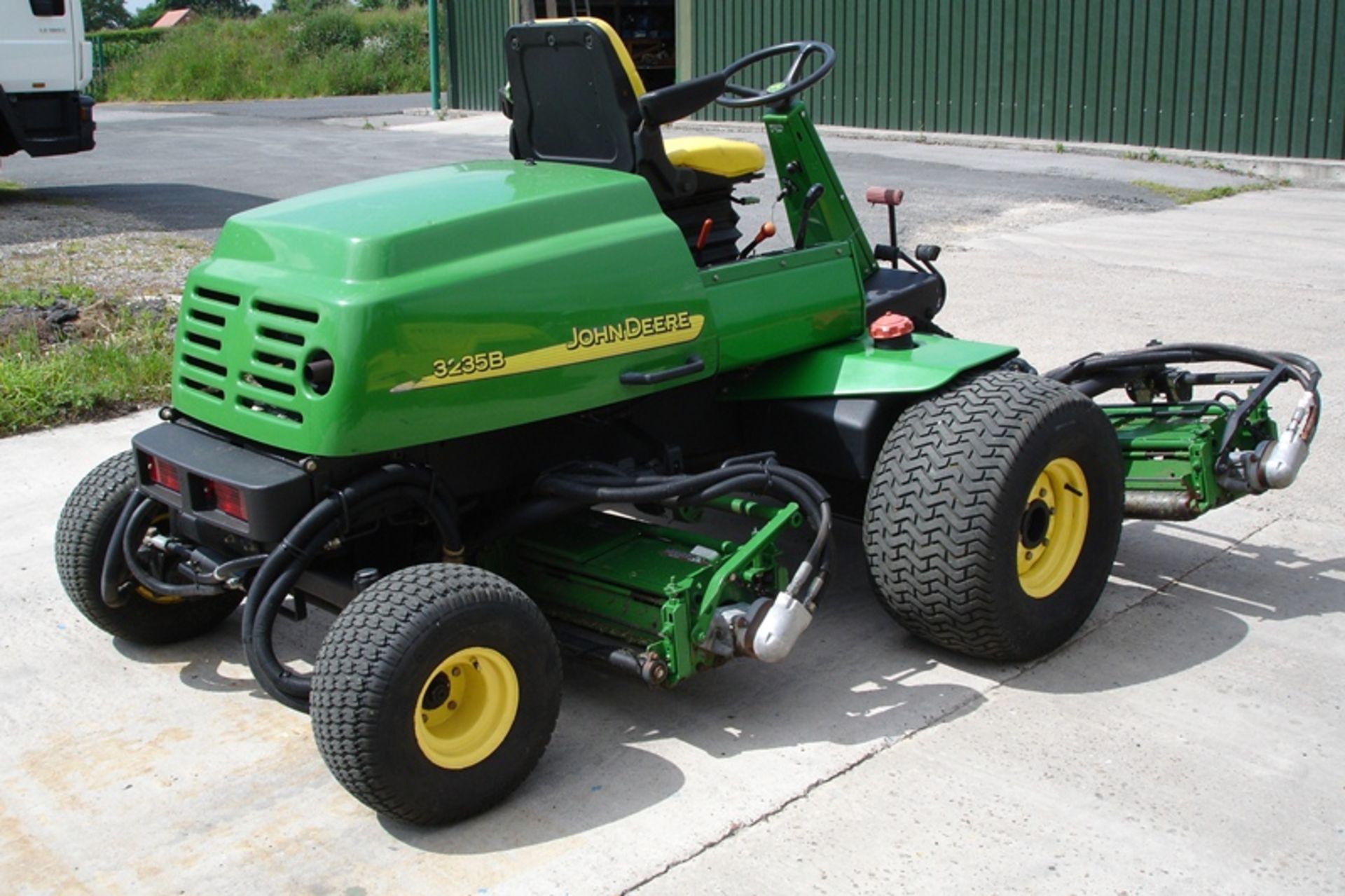 John Deere 3235B 5 Gang Mower - Image 2 of 5