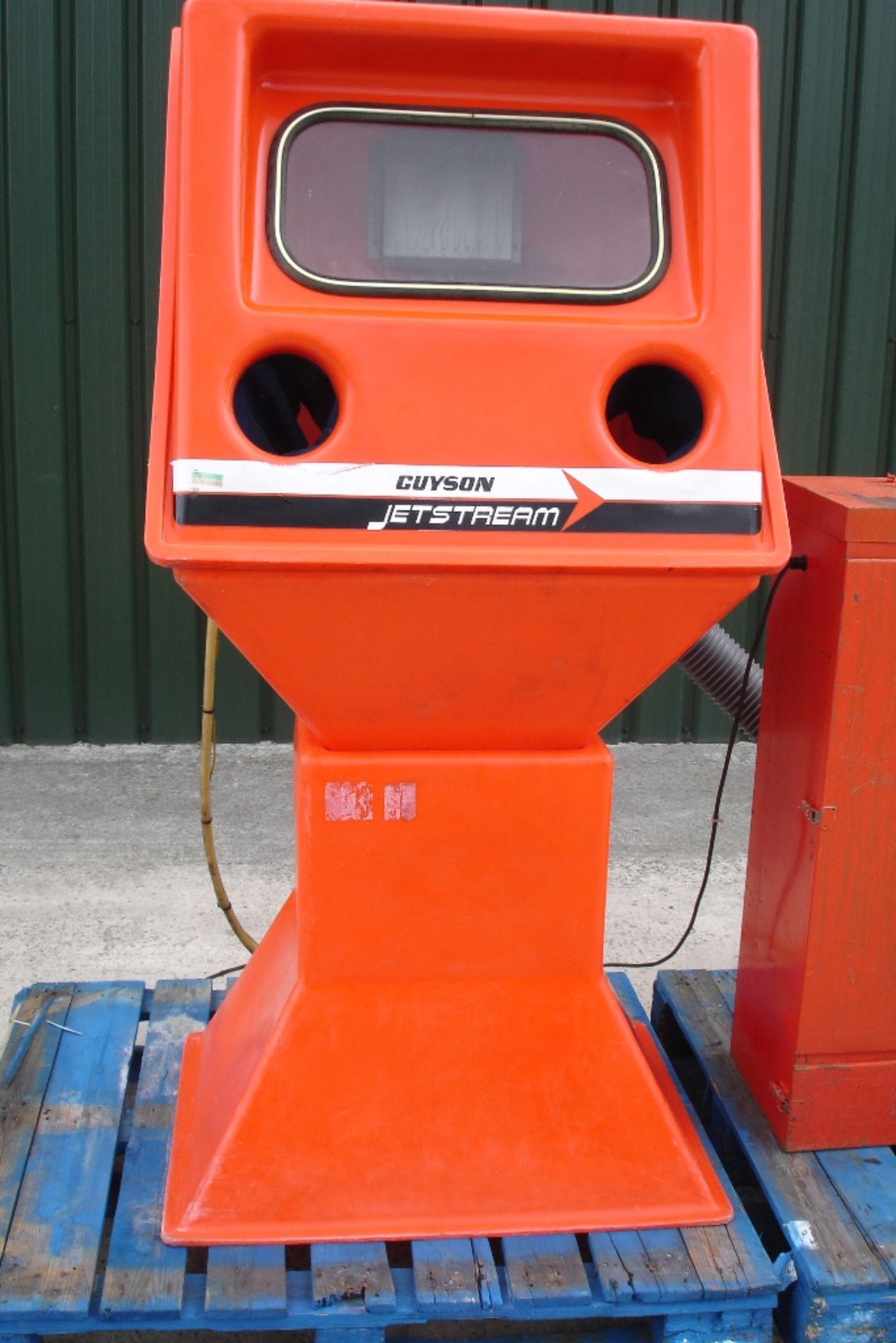 Guyson Jetstream Blasting Cabinet With Dust Extractor - Image 2 of 5