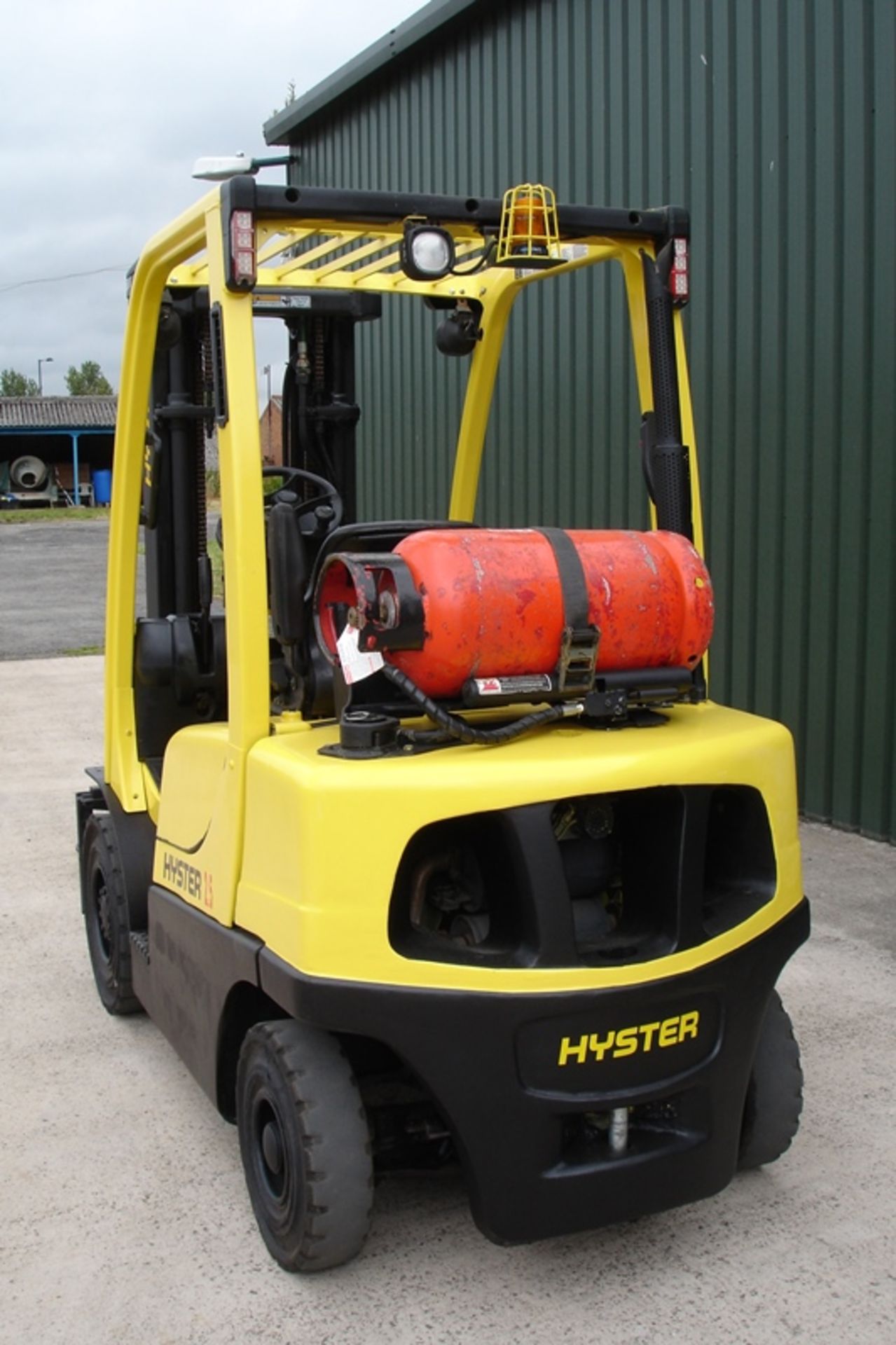 Hyster 2.5 Ton Forklift With Integrated Weighing Readout.  ( 2008 ) - Image 4 of 6