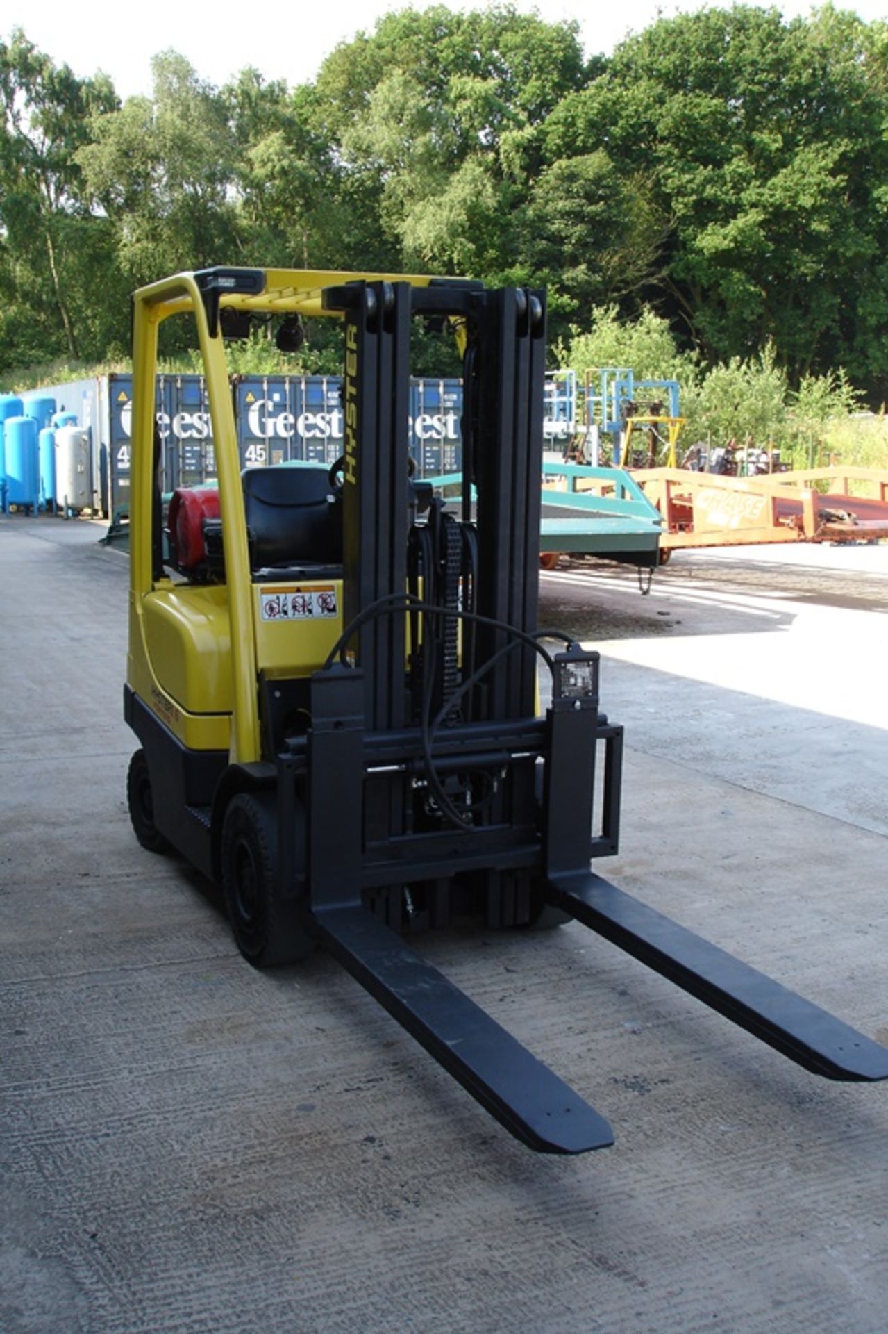 Hyster 1.6 Ton Forklift With Hydraulic Extending Forks ( 2008 ) - Image 4 of 8