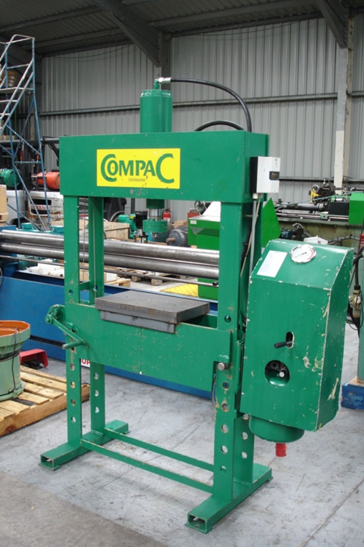 Compac Hydraulic/Electric 40 Ton Press