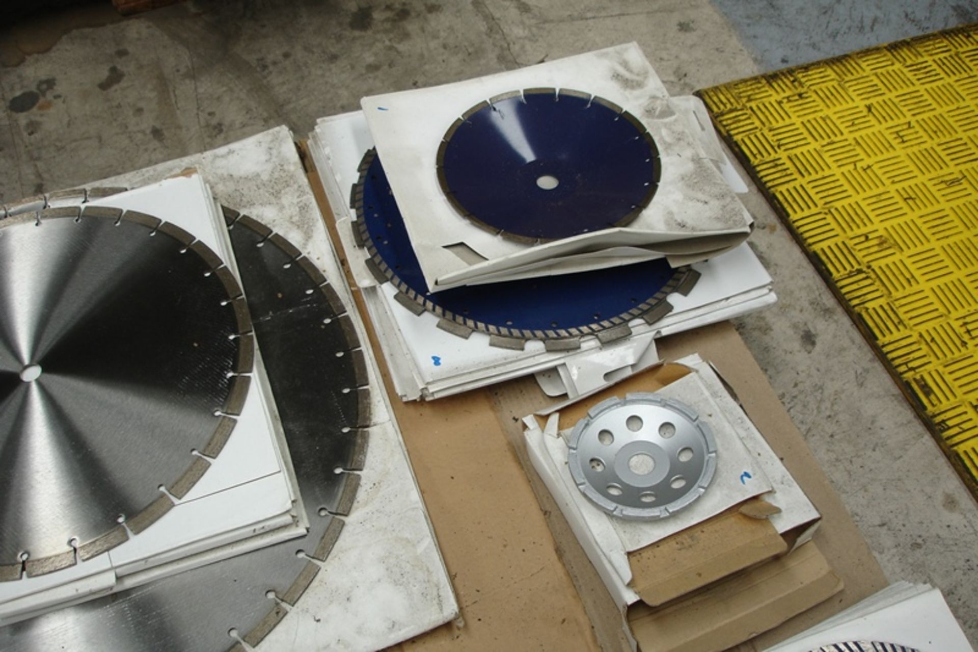 Quantity of unused Diamond Tipped Cutting Discs - Image 4 of 4