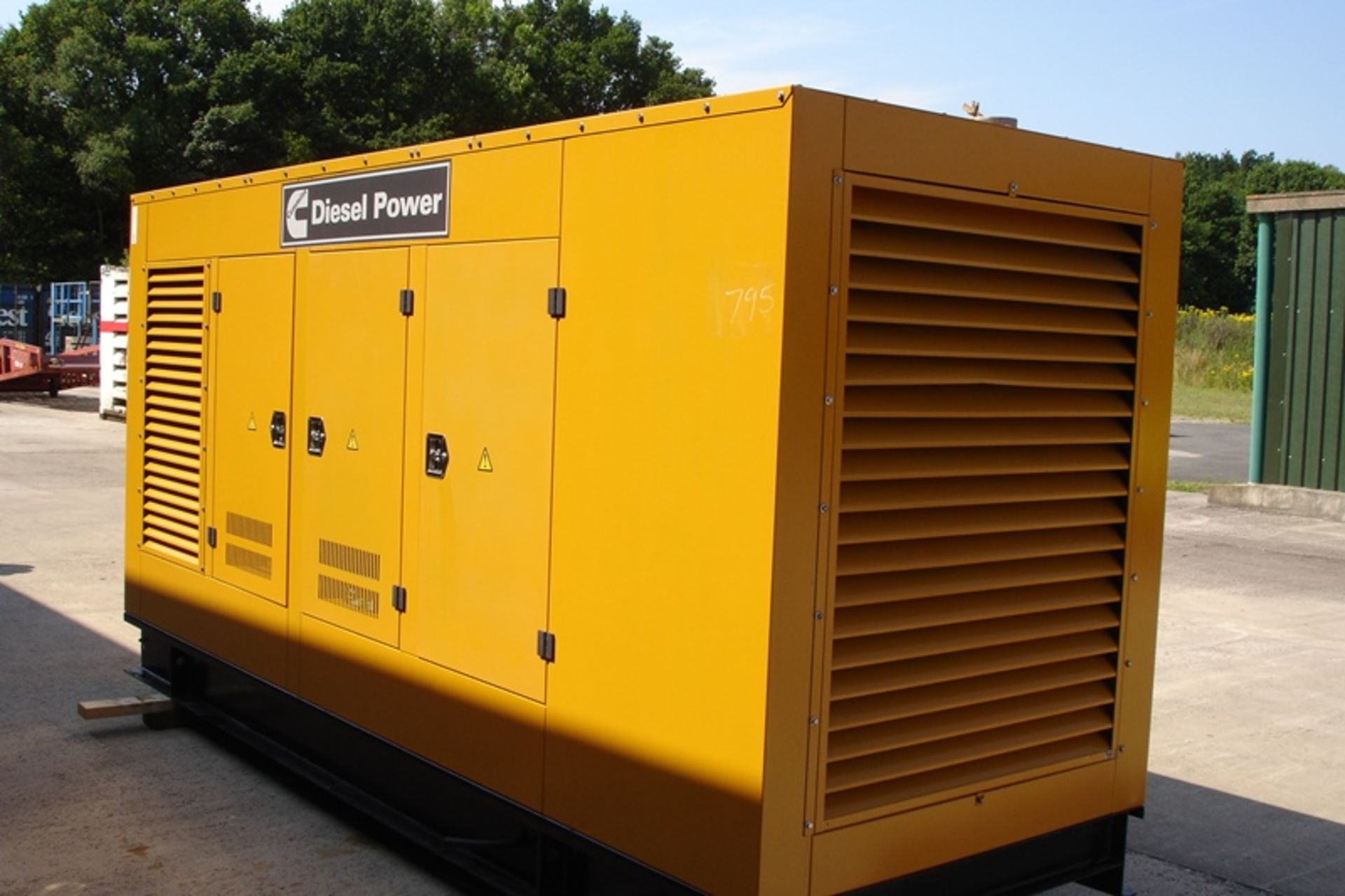 Unused Cummins 250 KVA Generator - Image 4 of 11