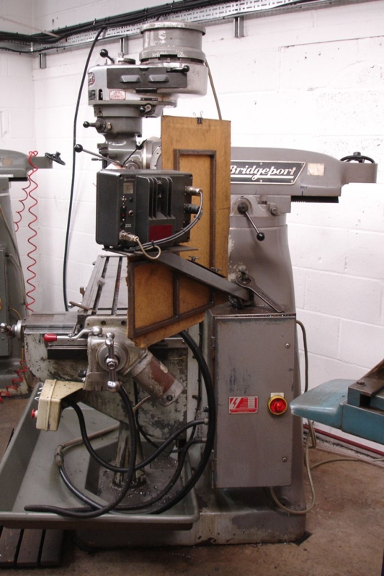 Bridgeport Milling Machine ( BRJ type ) - Image 4 of 4