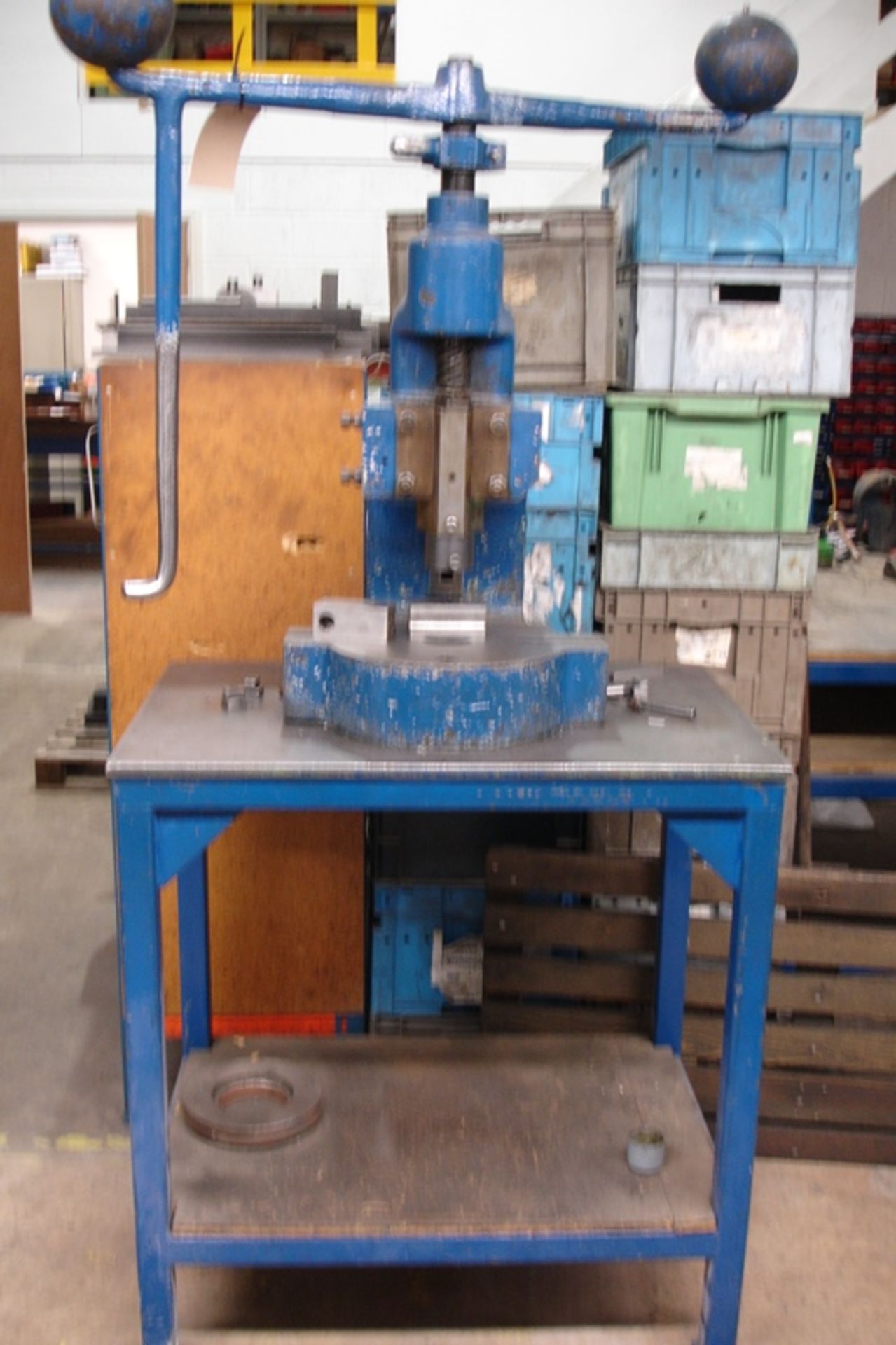 Sweey Blocksidge Fly Press on stand
