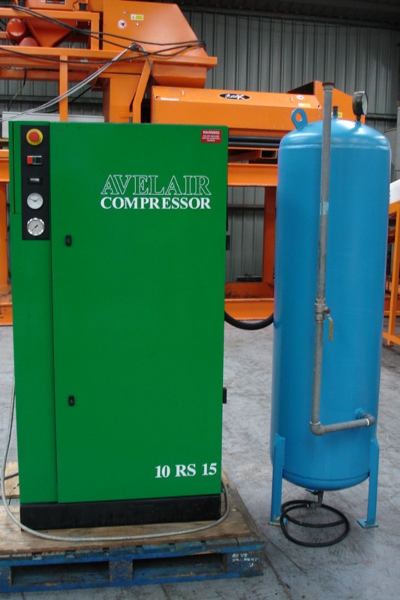 Avelair  Compressor & Tank