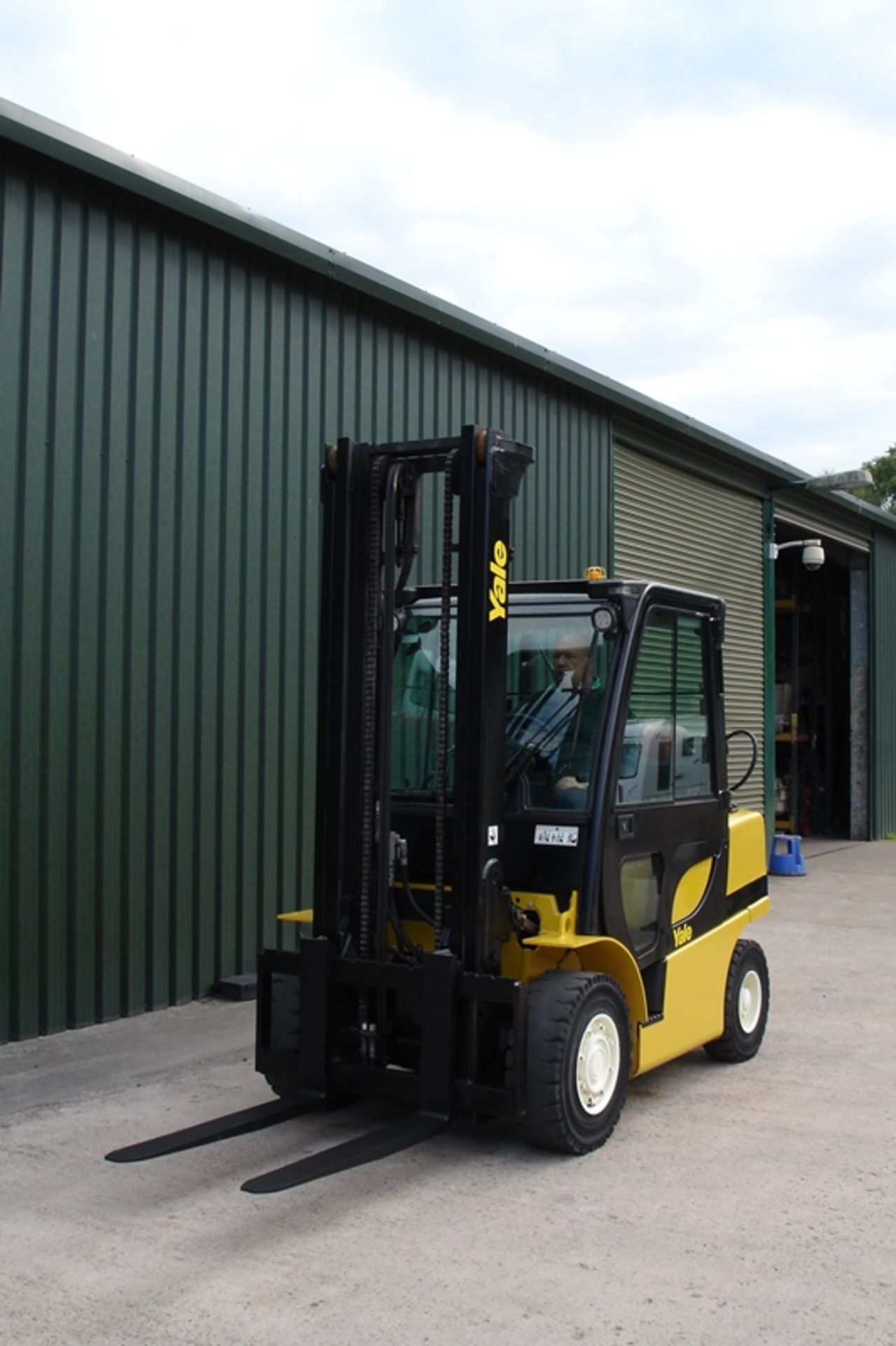 Yale GLP40VX5  Forklift (2011) - Image 2 of 8