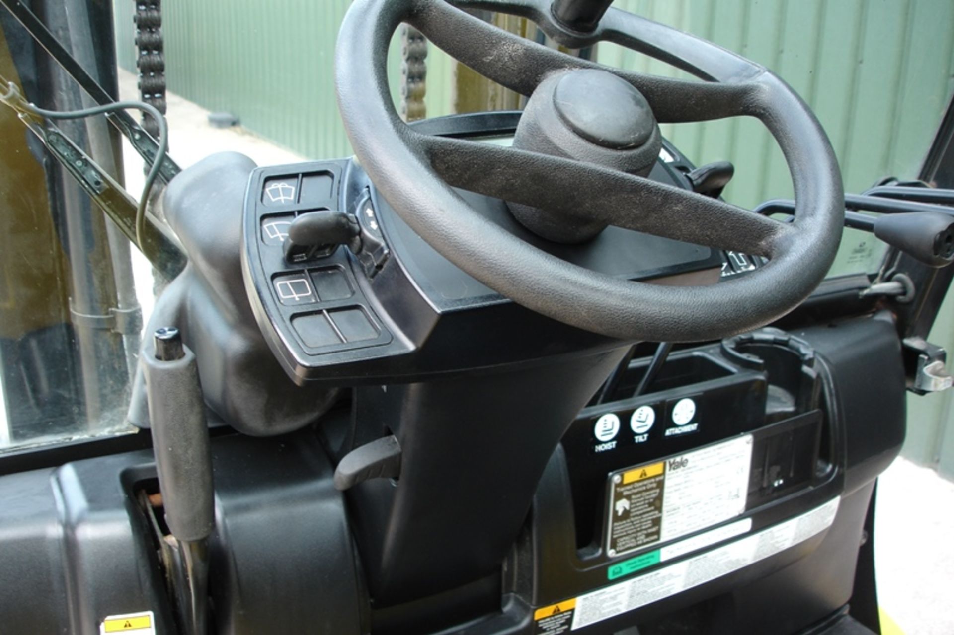 Yale GLP40VX5  Forklift (2011) - Image 6 of 8