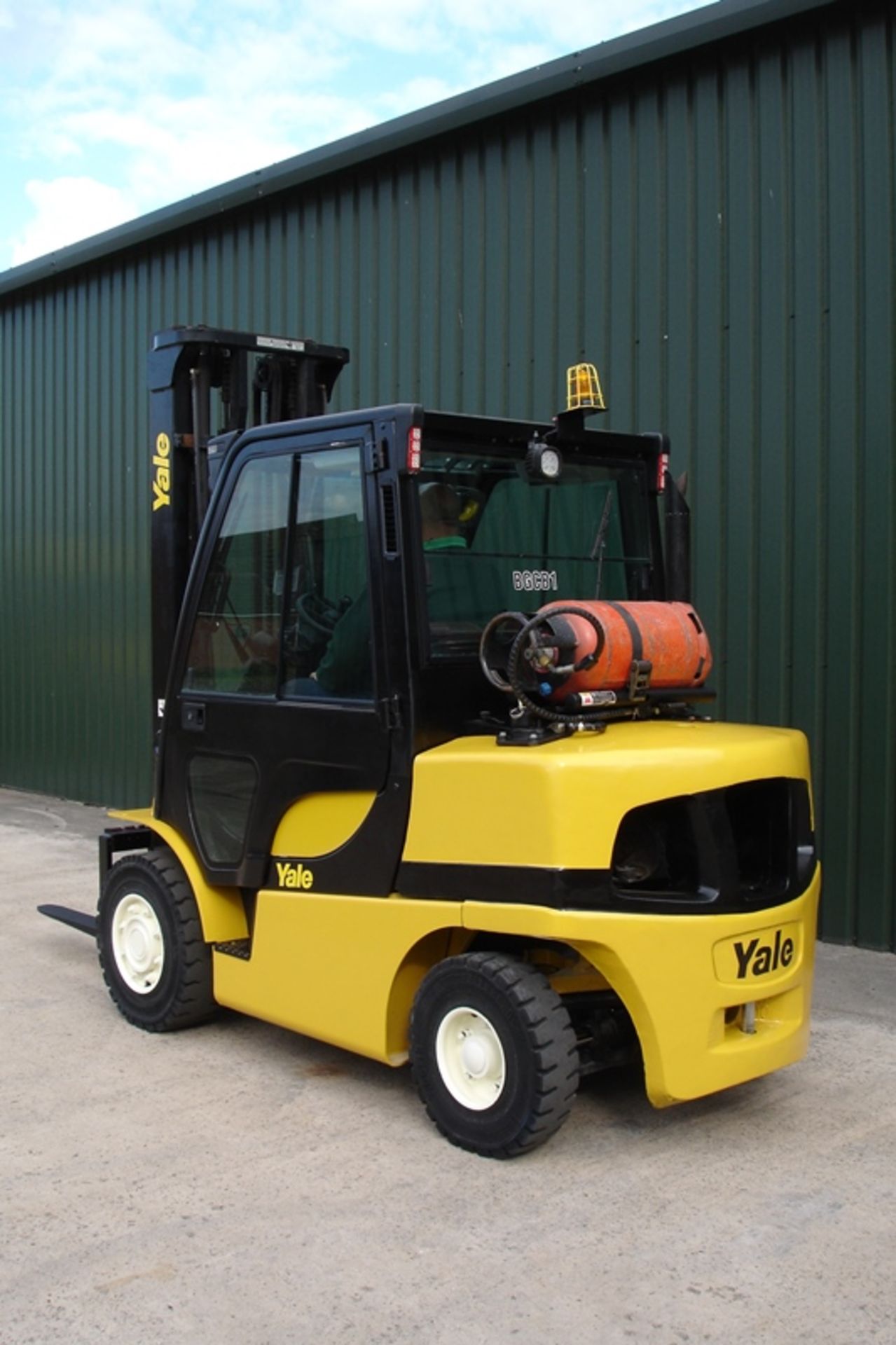 Yale GLP40VX5  Forklift (2011) - Image 3 of 8