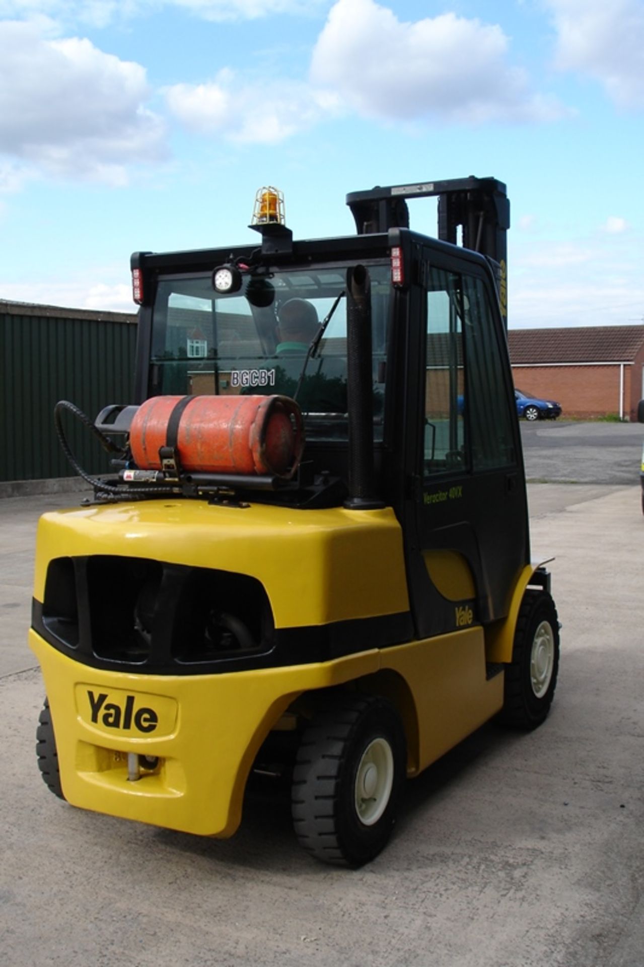 Yale GLP40VX5  Forklift (2011) - Image 4 of 8