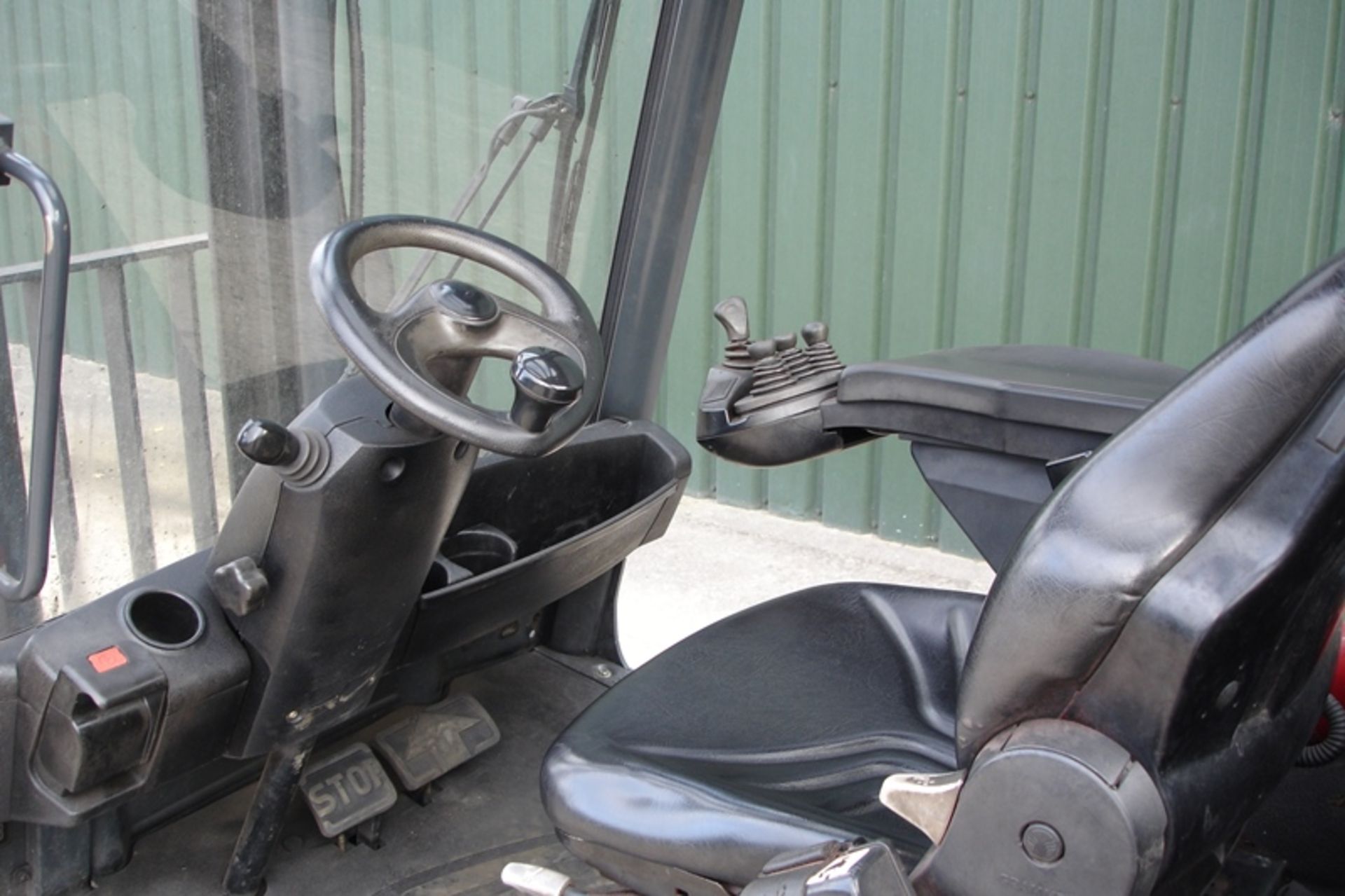 Linde H25T Forklift  (2007) - Image 5 of 6