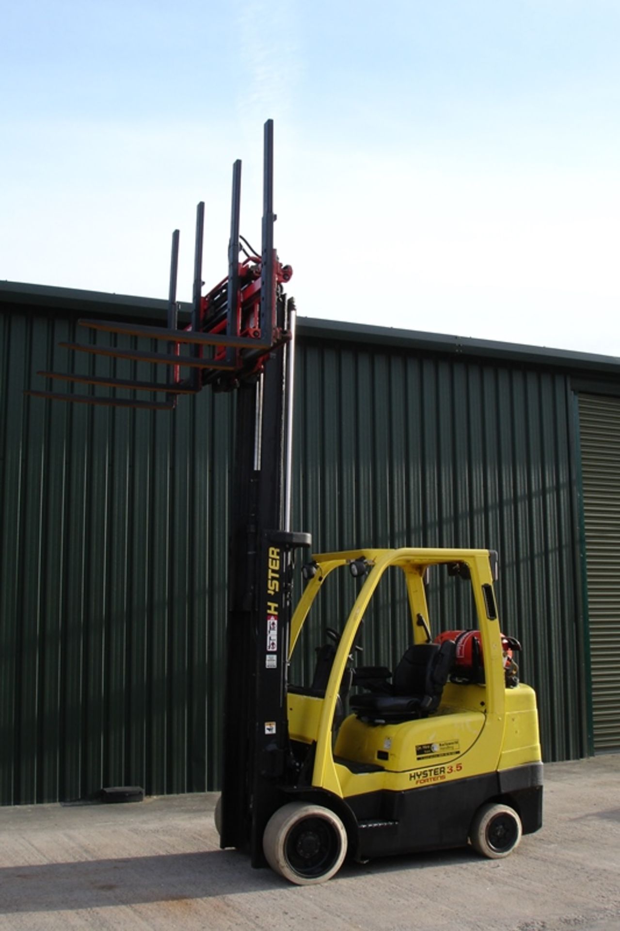 Hyster  S3.5FT Compact Forkilft  (2008) - Image 8 of 9