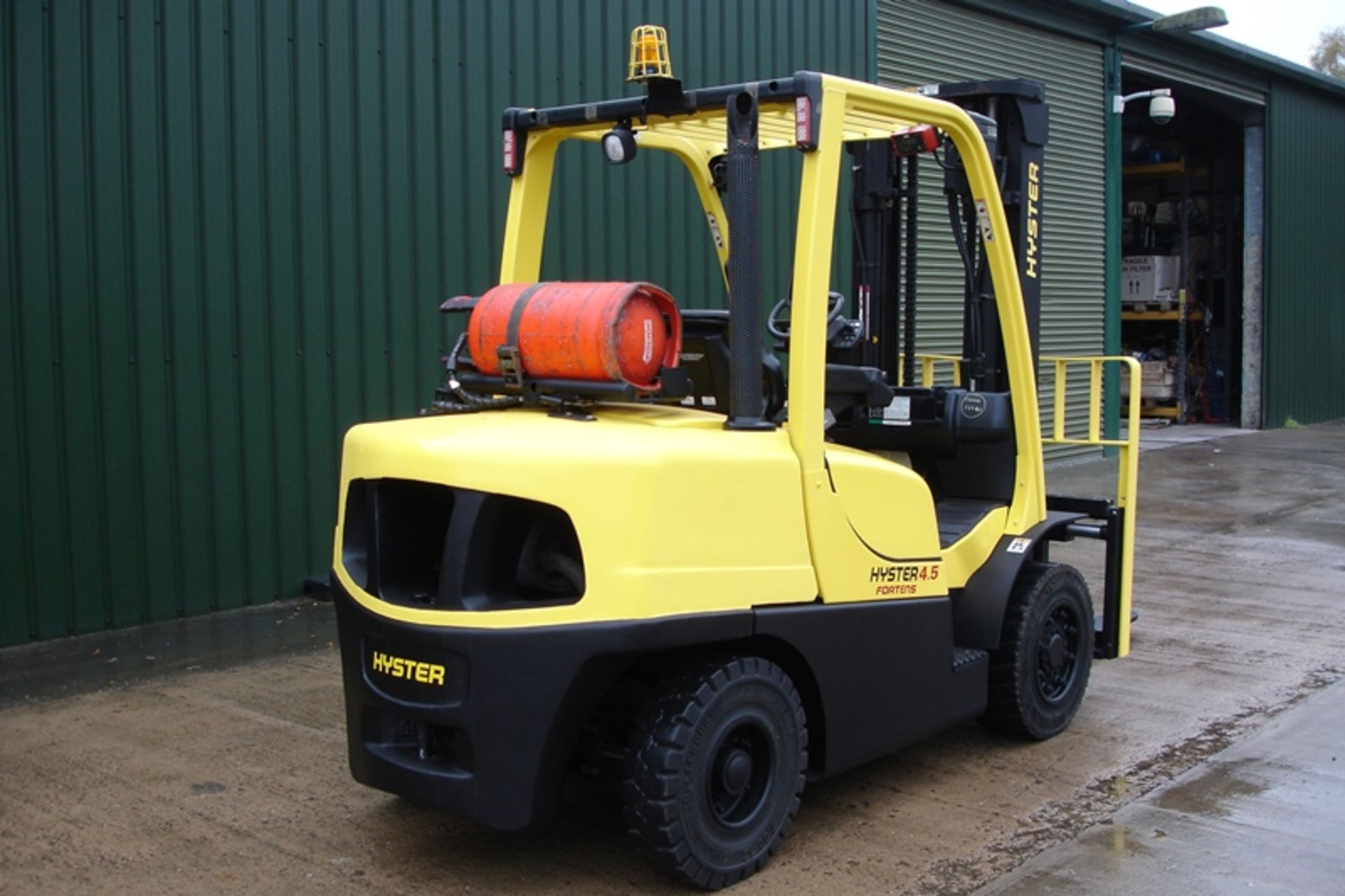 Hyster H4.5FT  Forklift  (2008) - Image 2 of 8