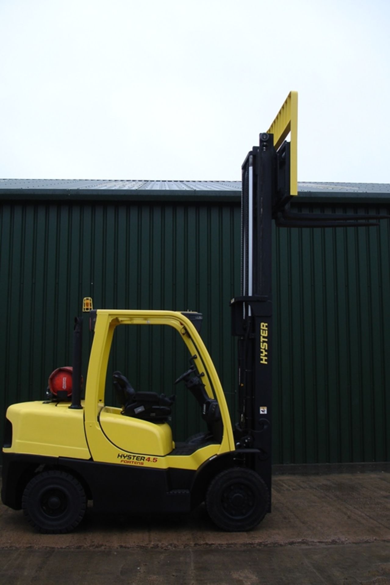 Hyster H4.5FT  Forklift  (2008) - Image 8 of 8