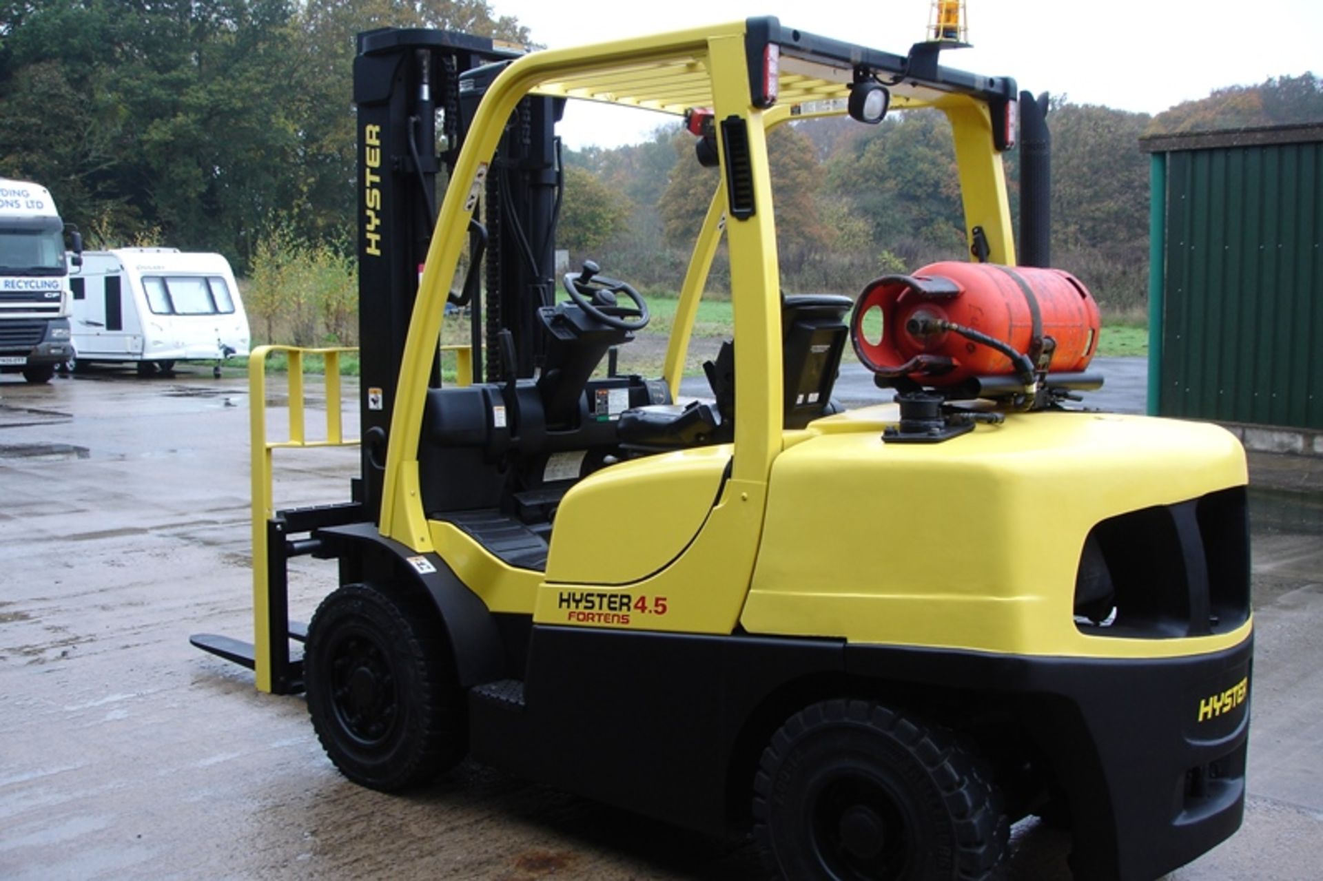 Hyster H4.5FT  Forklift  (2008) - Image 4 of 8