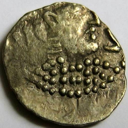 Anglo Saxon, GOLD THRYMSA [c.655-675]. Two Emperors type, Post Crondall, Helmeted bust right. Rev. - Image 2 of 2