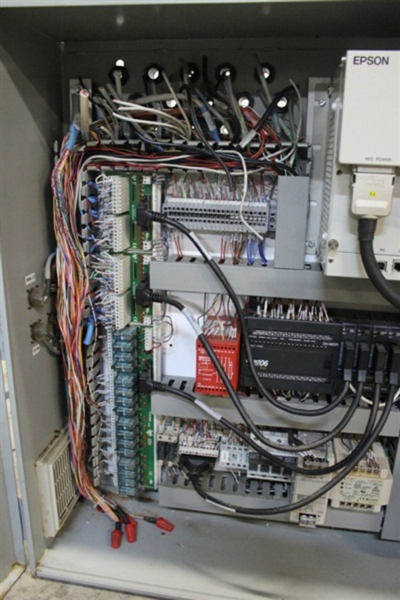 Control Box With Contents - Image 3 of 4