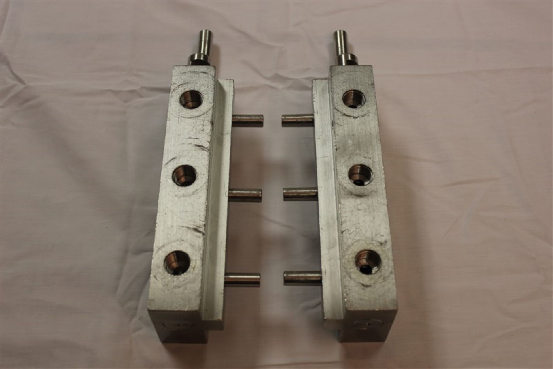 (2) Two Used Cozzoli S/S Slide Valves - Image 4 of 4