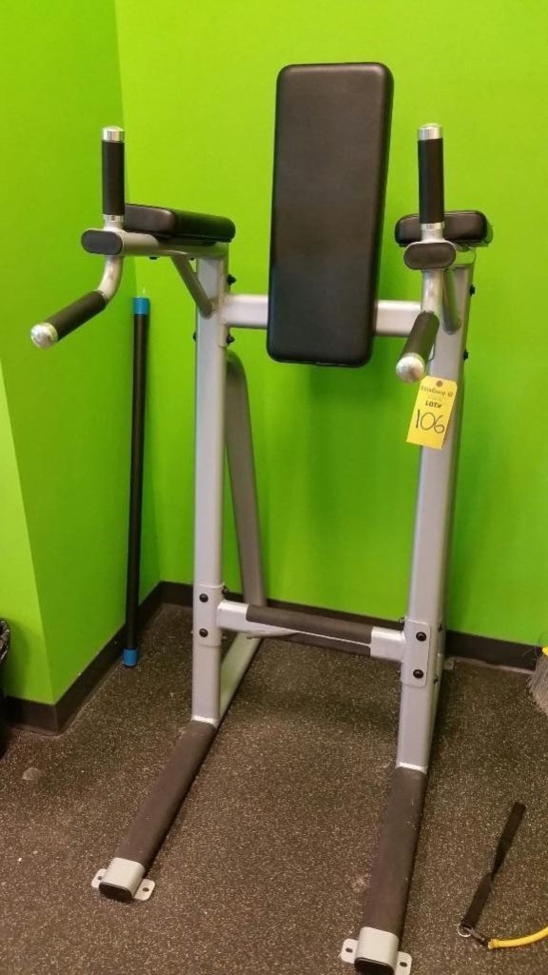 Ab pull up machine (this lot is located at 737 N 5th Street, Richmond, VA)