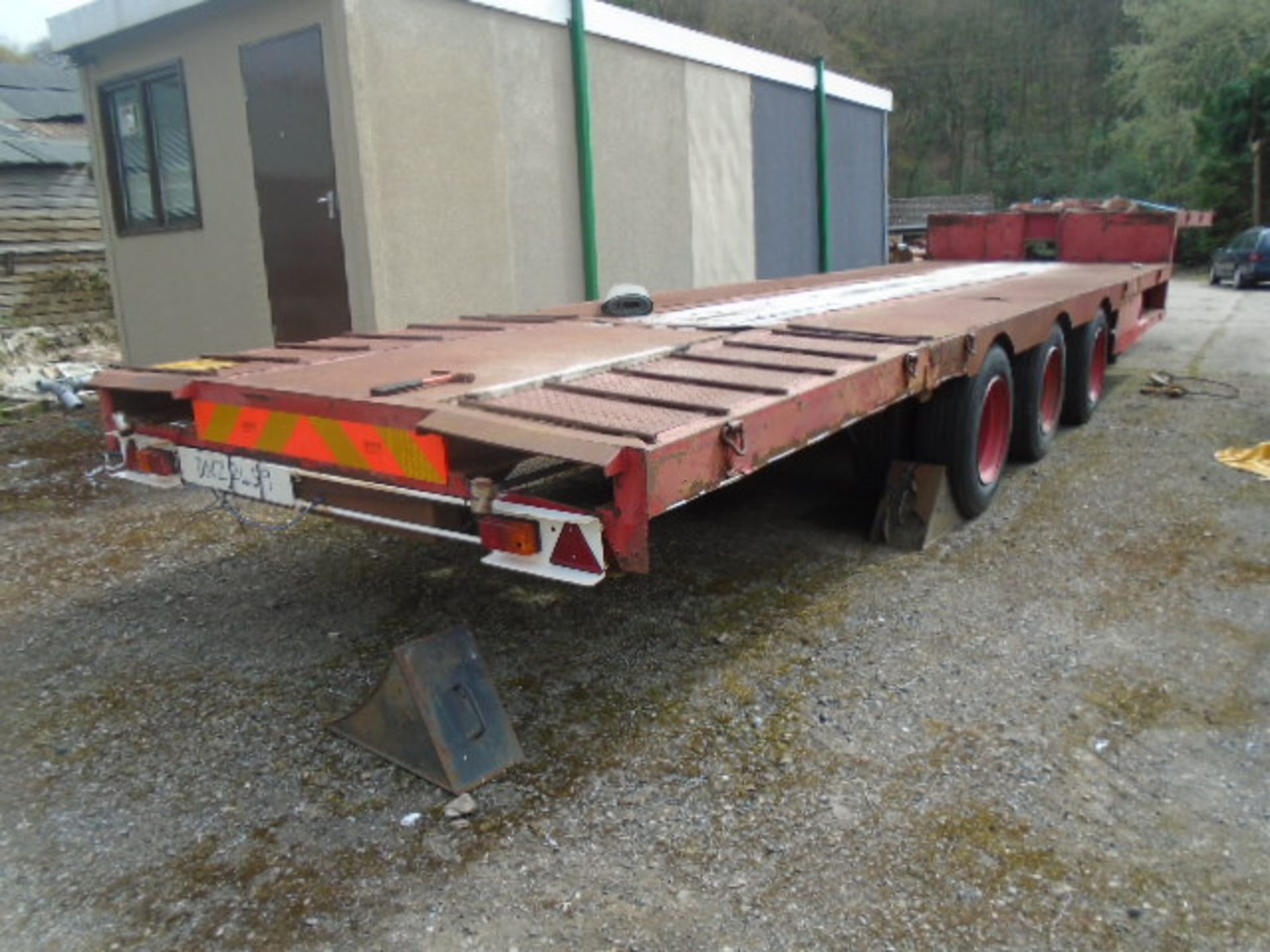 VAN HOOL TRI-AXLE STEPFRAME RECOVERY TRAILER - Image 5 of 5