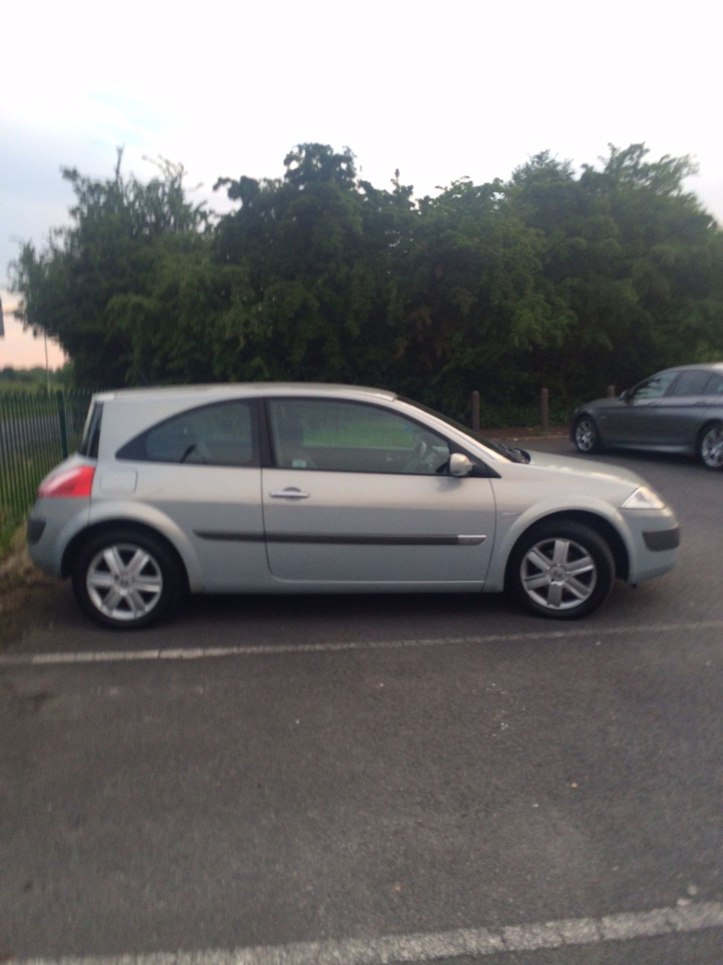 05 Reg Renault Megane 1.6 Dynamique - Image 2 of 6