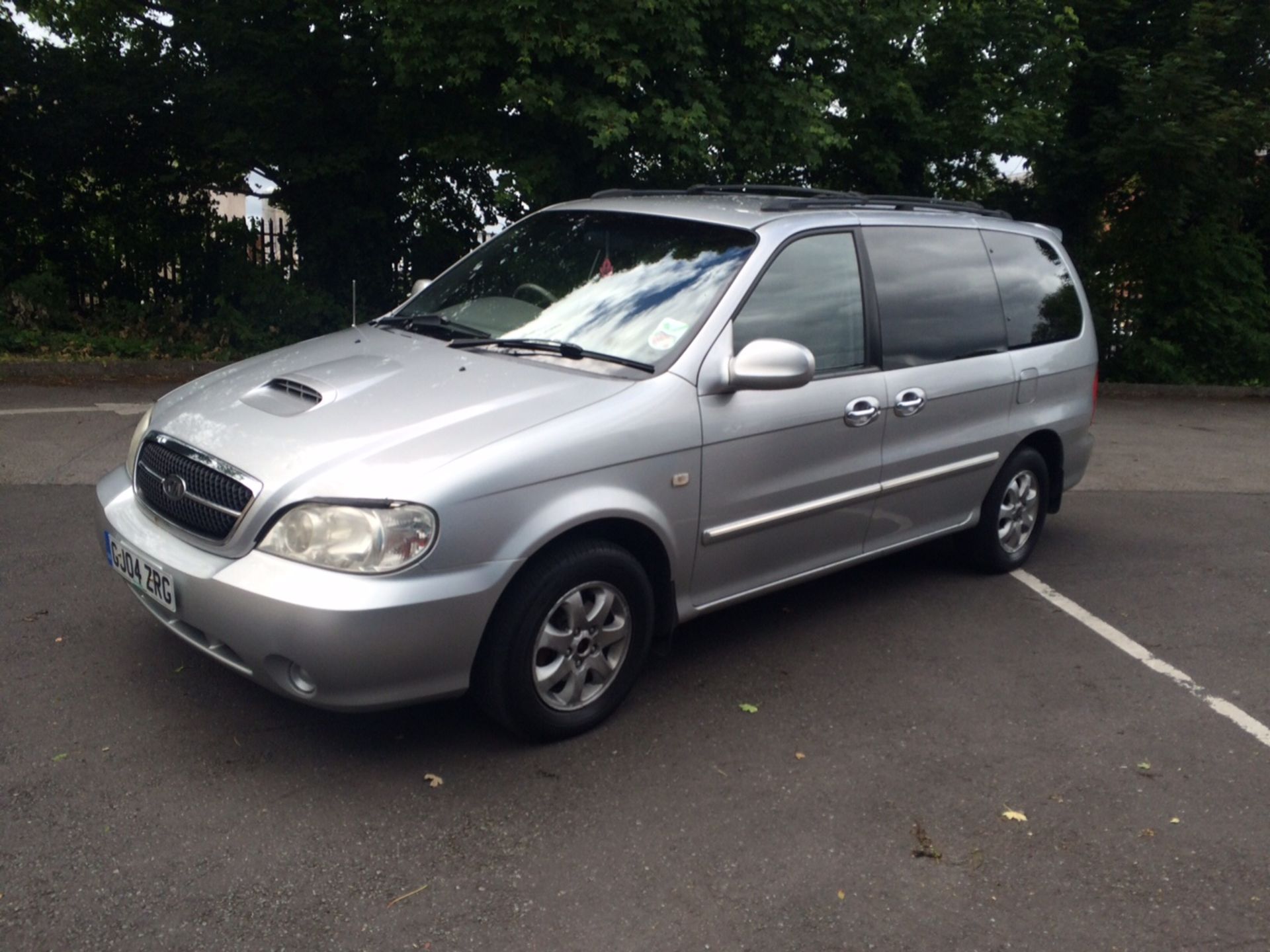 04 Reg Kia Sedona 2.9 CRDI LE Auto - Image 4 of 8