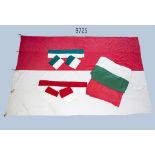 Konv. rot/weiße Fahne, vermutl. Hessen, 336 x 221 cm mit 3 rot/weißen Fahnenbändern, L 200 cm, B