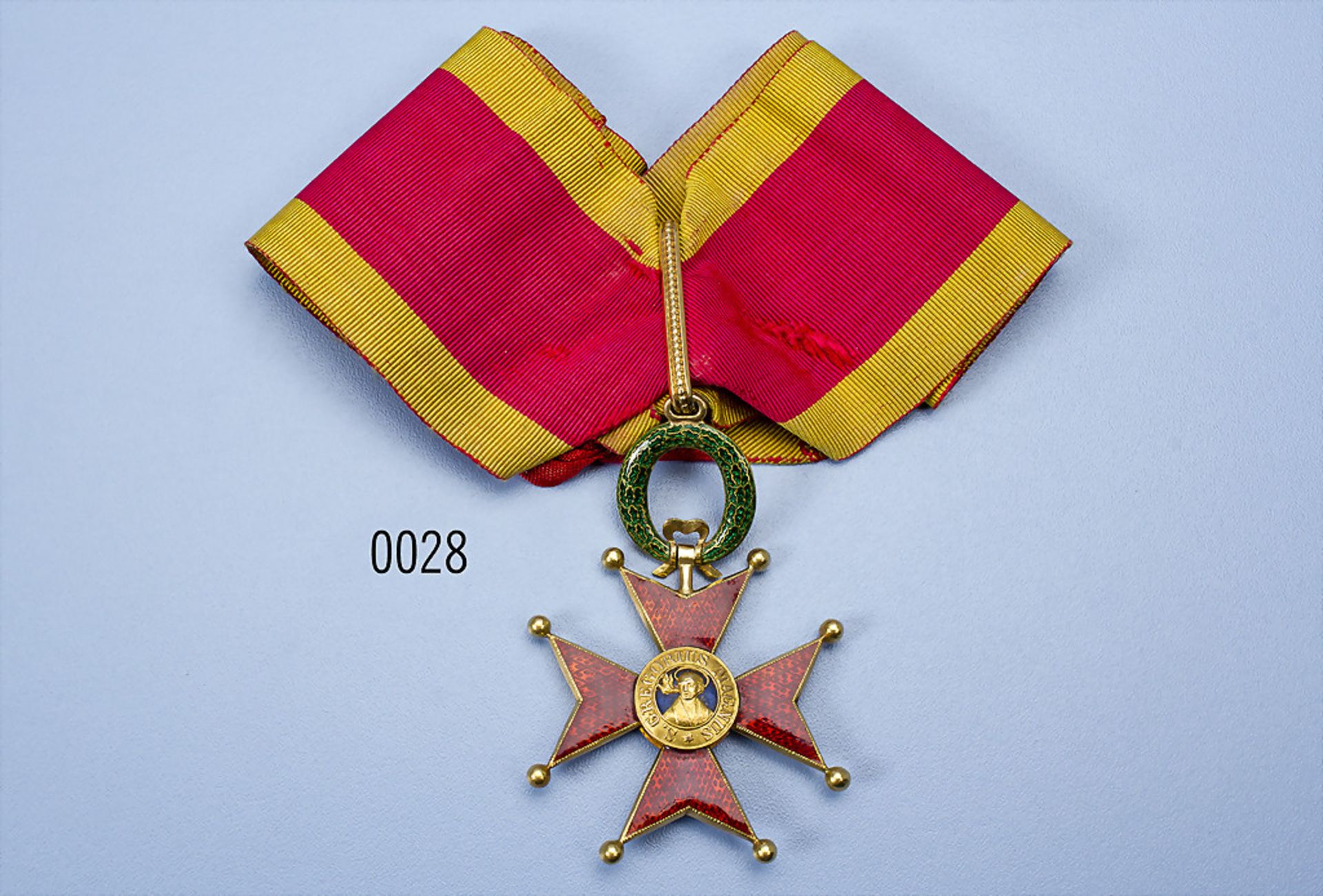 Vatikan St.-Gregorius-Orden, Kommandeurkreuz am konfektionierten Halsband, Band mit Tragespuren,