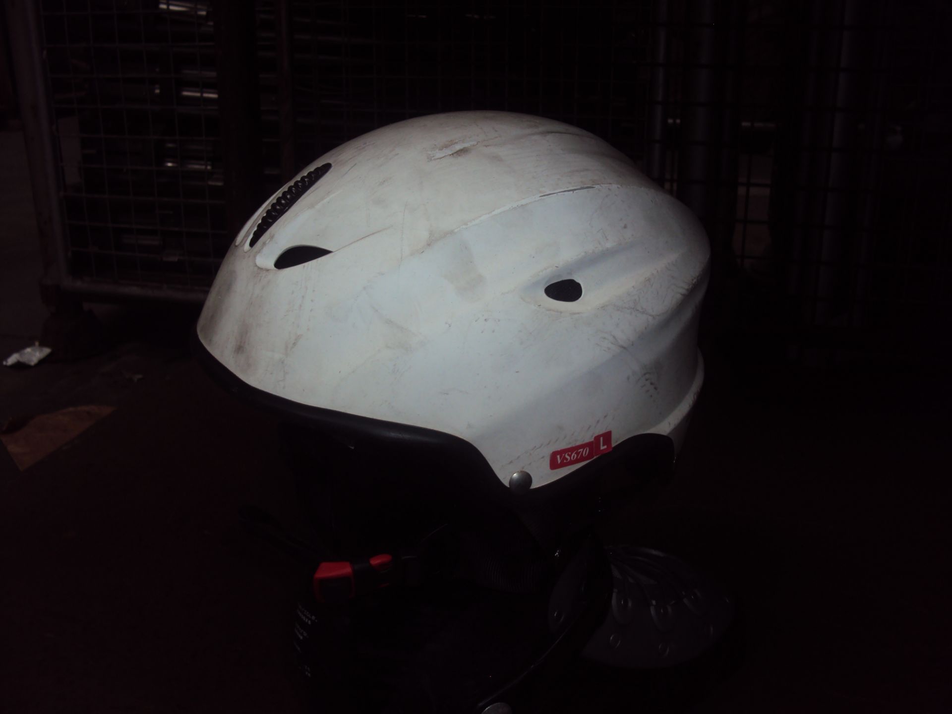 9 x Cycling Helmets Used - Image 3 of 3