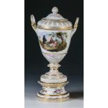 Deckelvase  (sog. 'Weimar-Vase')KPM Berlin, um 1840 Auf zylindrischer kannelierter Bodenplatte der